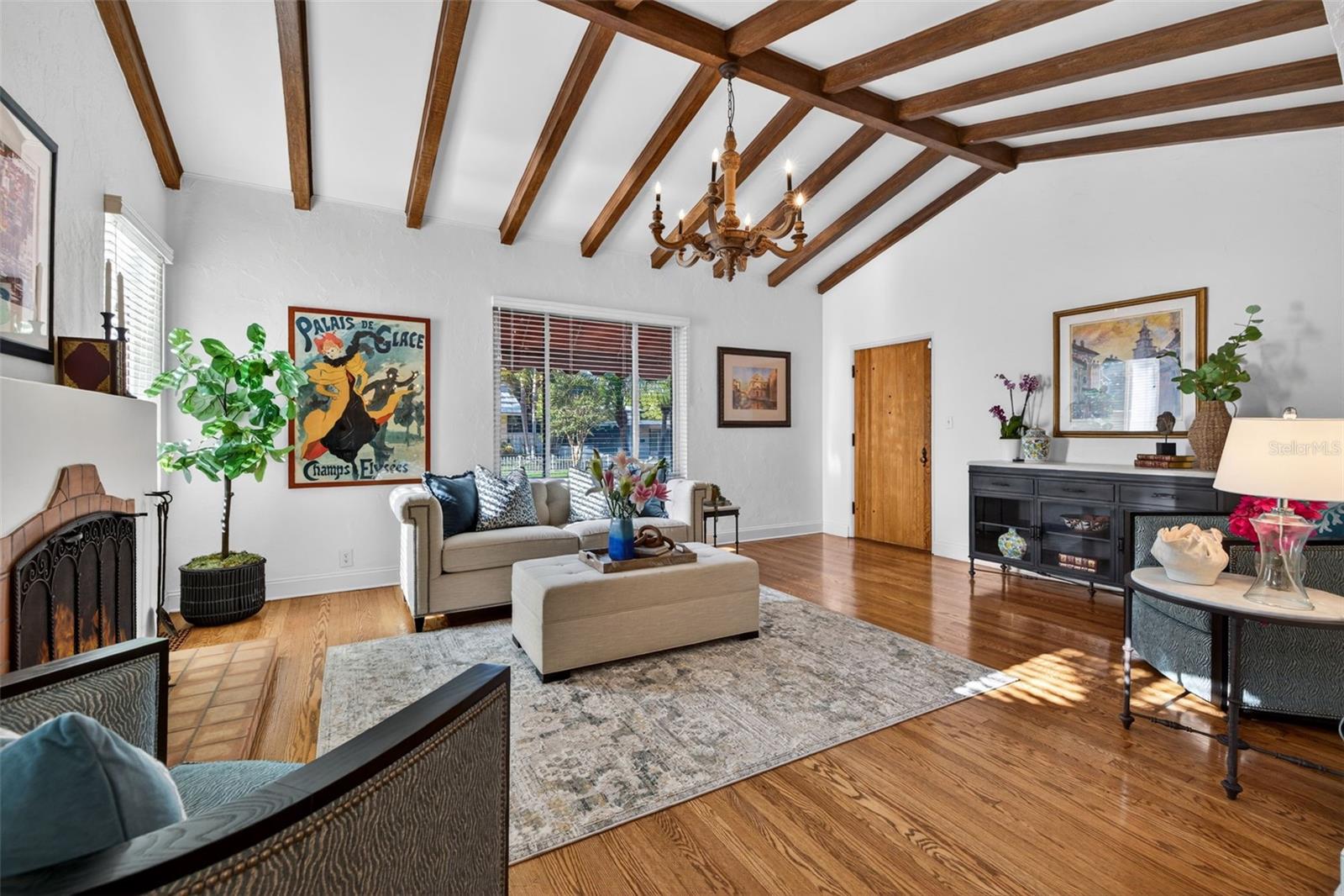 636 15TH AVE NE, ST PETERSBURG, FL, 33704