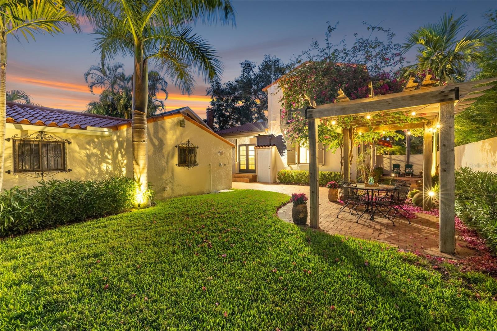 636 15TH AVE NE, ST PETERSBURG, FL, 33704