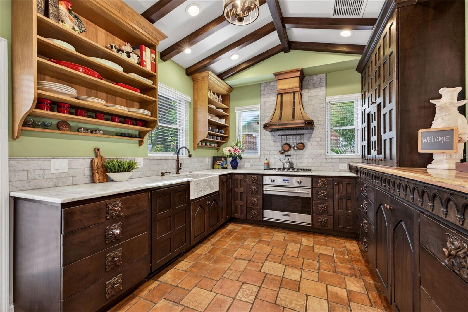 636 15TH AVE NE, ST PETERSBURG, FL, 33704