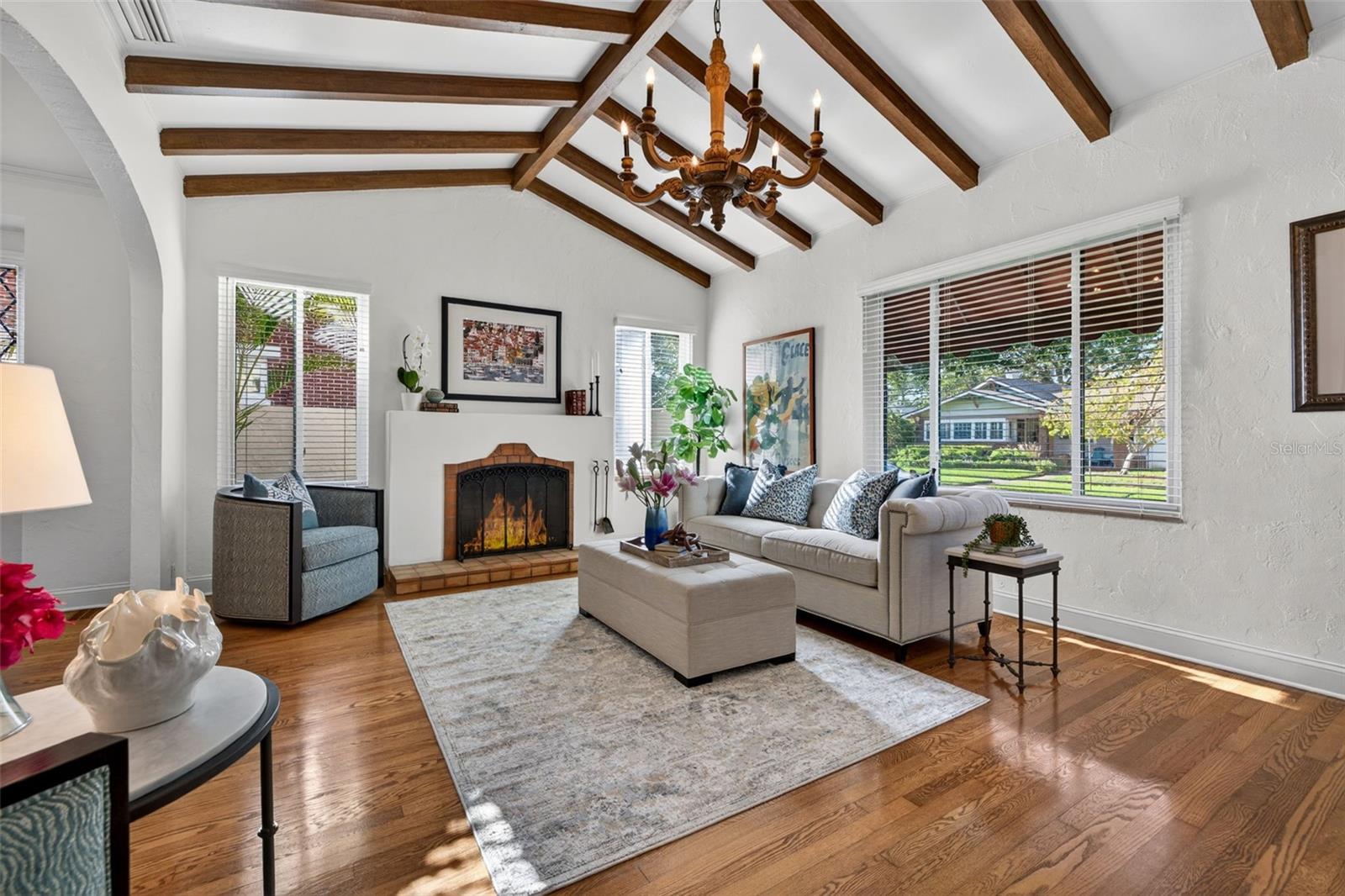 636 15TH AVE NE, ST PETERSBURG, FL, 33704