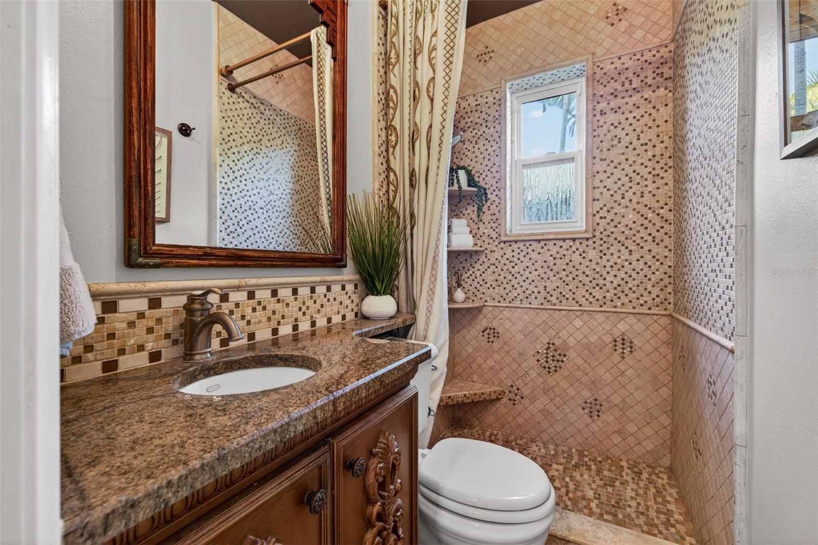 636 15TH AVE NE, ST PETERSBURG, FL, 33704