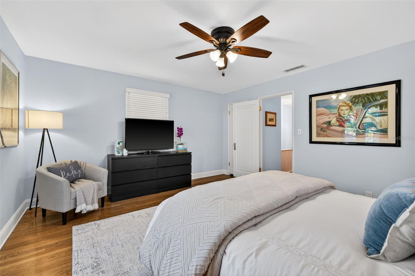 636 15TH AVE NE, ST PETERSBURG, FL, 33704