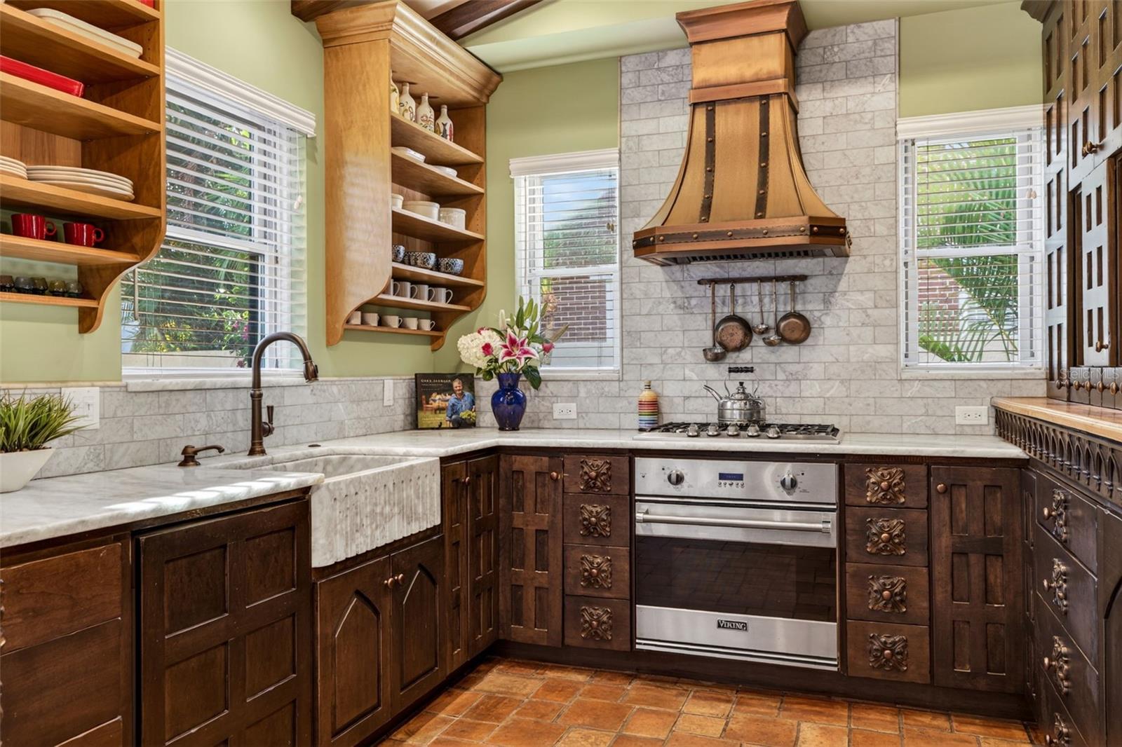 636 15TH AVE NE, ST PETERSBURG, FL, 33704