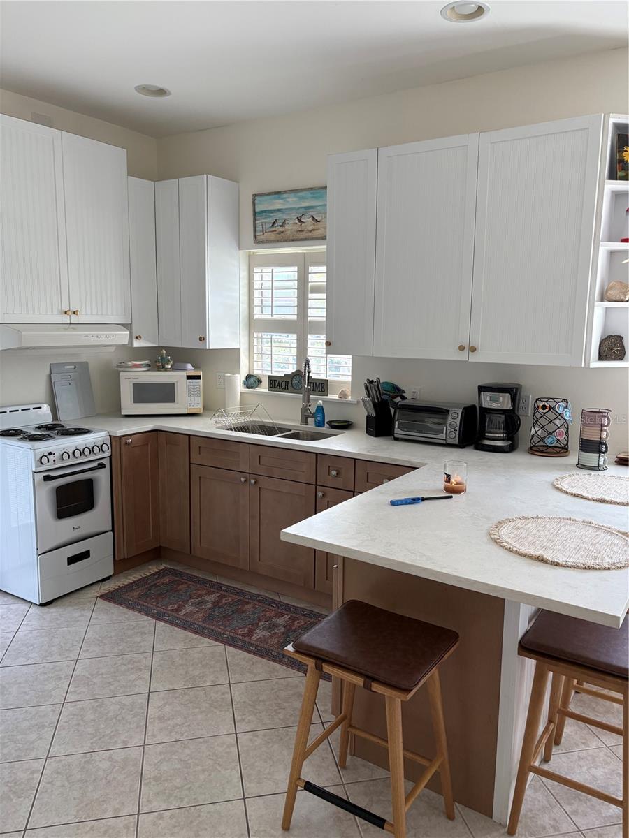 101 E BAY DR, TREASURE ISLAND, FL, 33706