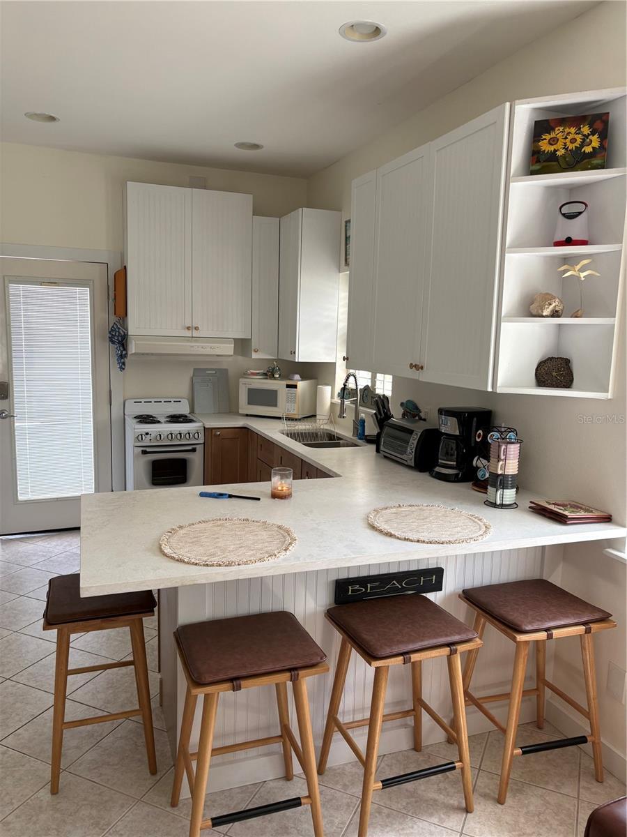 101 E BAY DR, TREASURE ISLAND, FL, 33706