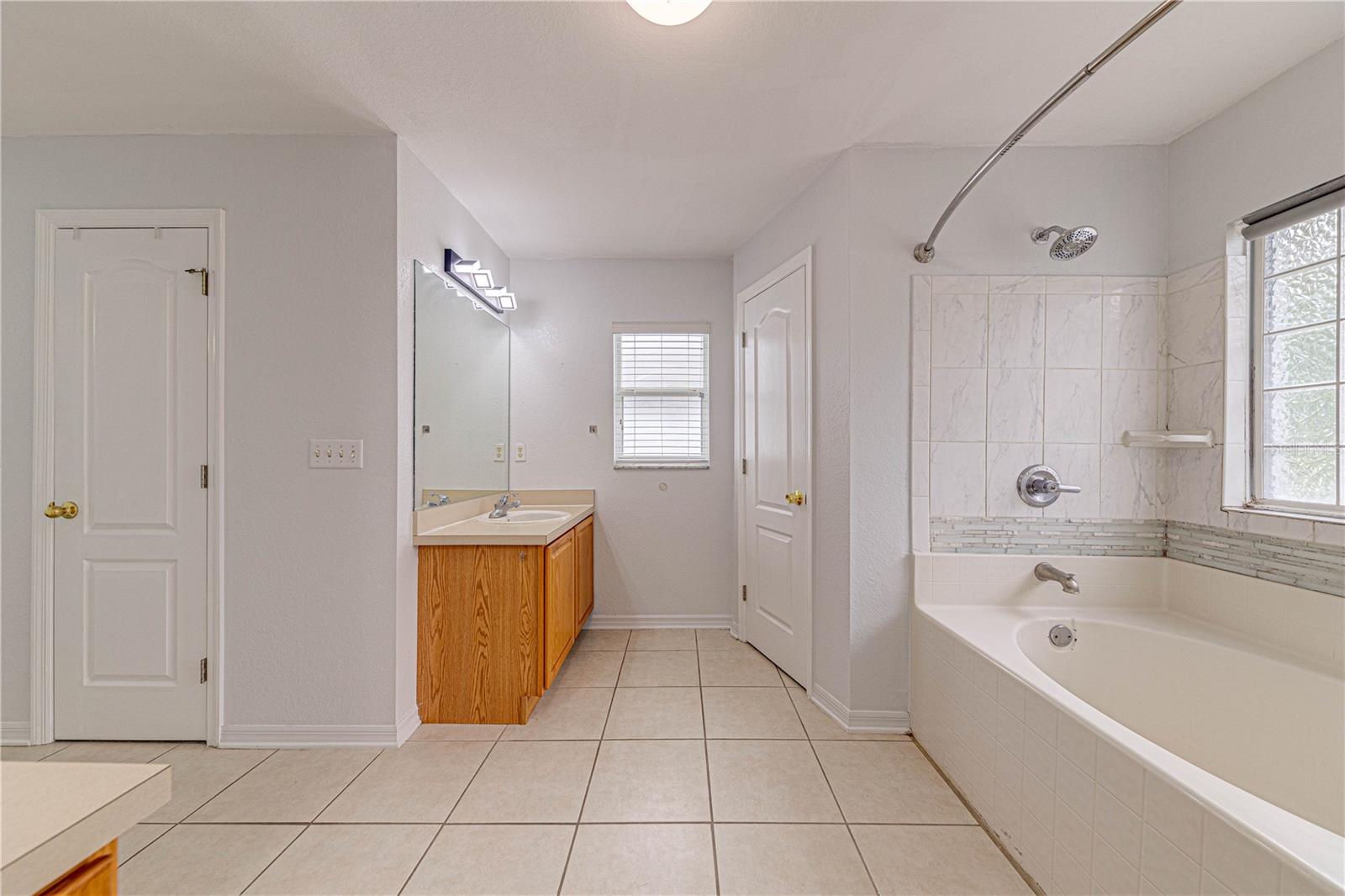 1176 LAKE PLACE CT, LAKELAND, FL, 33805