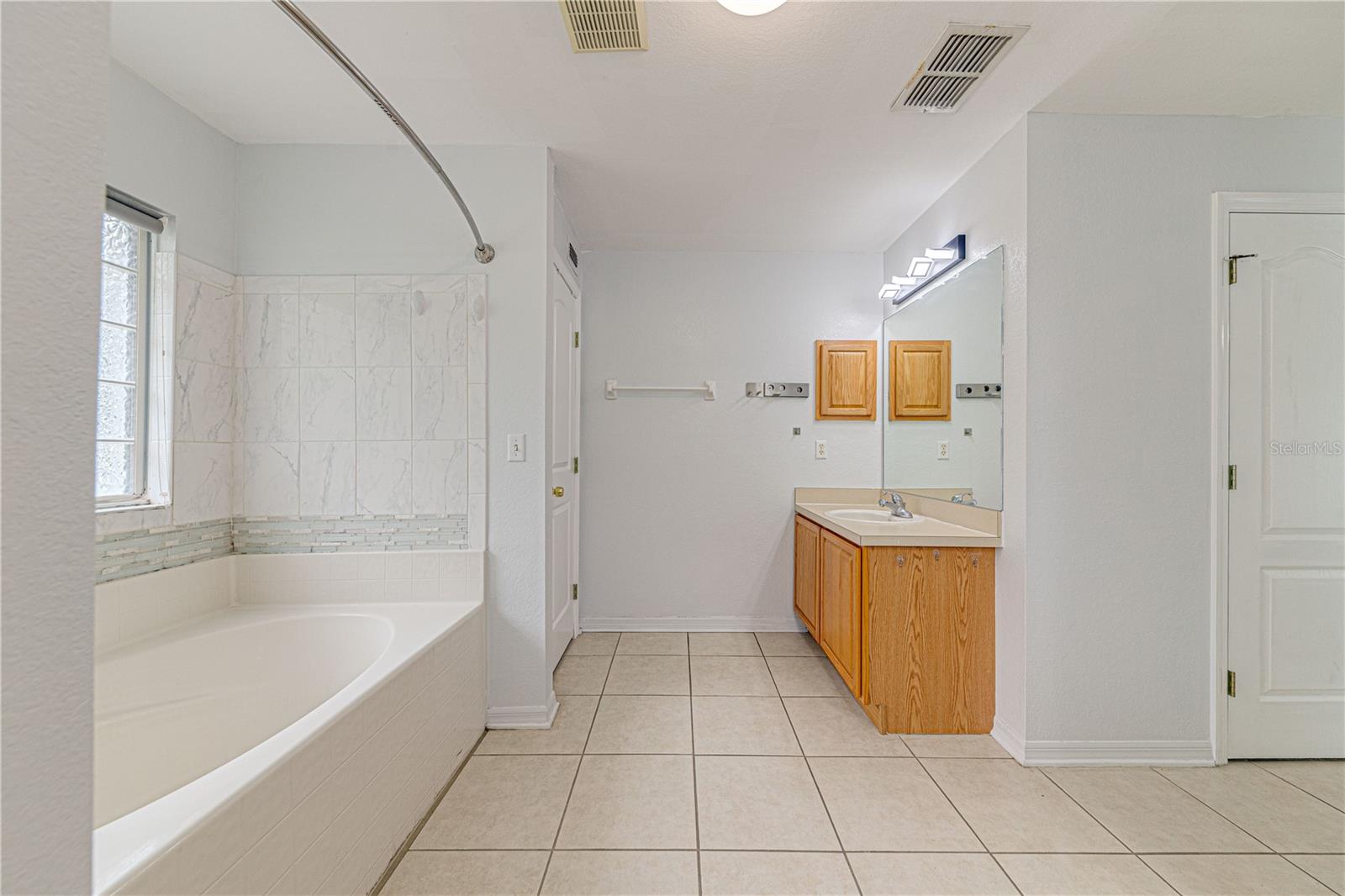 1176 LAKE PLACE CT, LAKELAND, FL, 33805