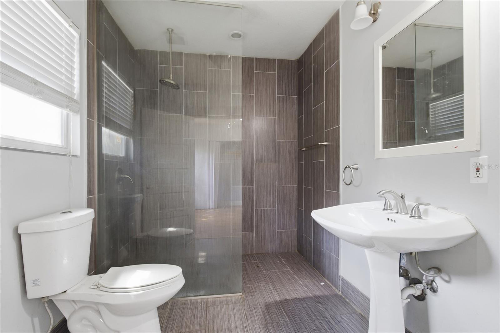 917 E 26TH AVE, TAMPA, FL, 33605