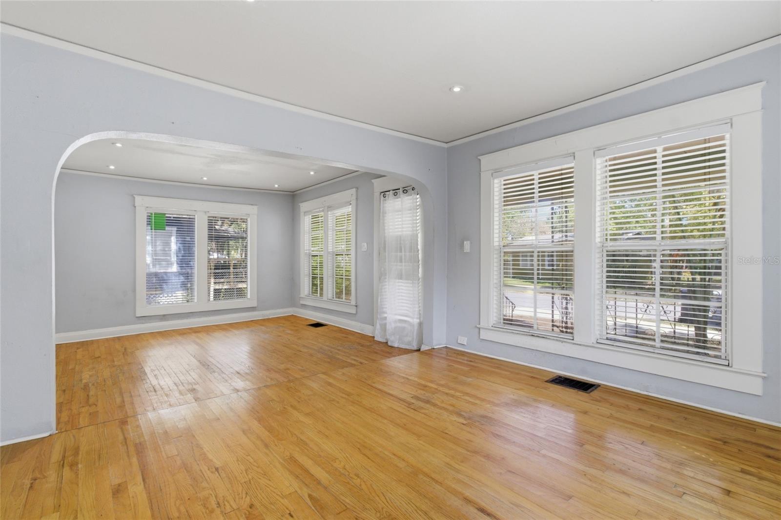 917 E 26TH AVE, TAMPA, FL, 33605