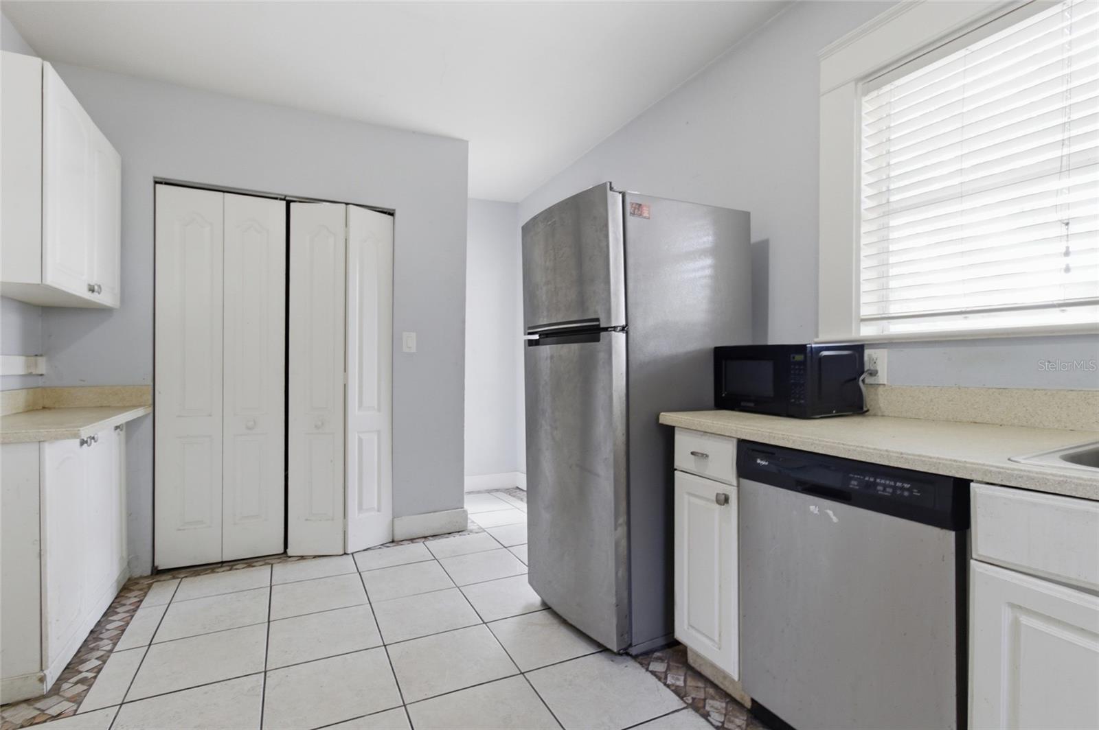 917 E 26TH AVE, TAMPA, FL, 33605