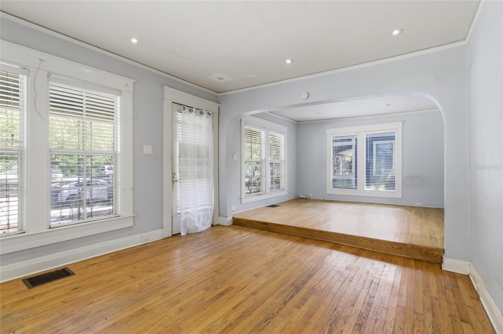 917 E 26TH AVE, TAMPA, FL, 33605