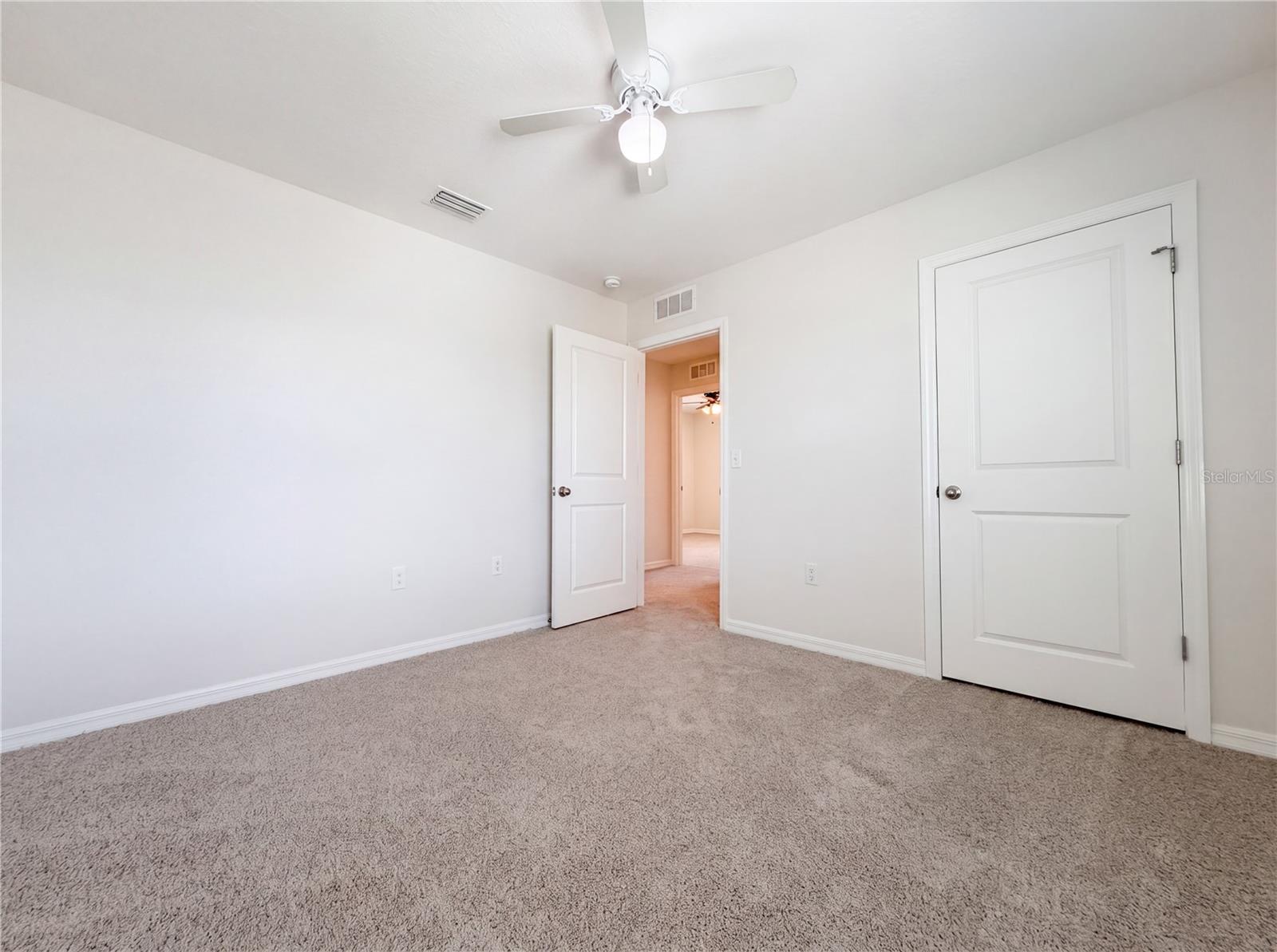 10225 MANGROVE WELL RD, SUN CITY CENTER, FL, 33573