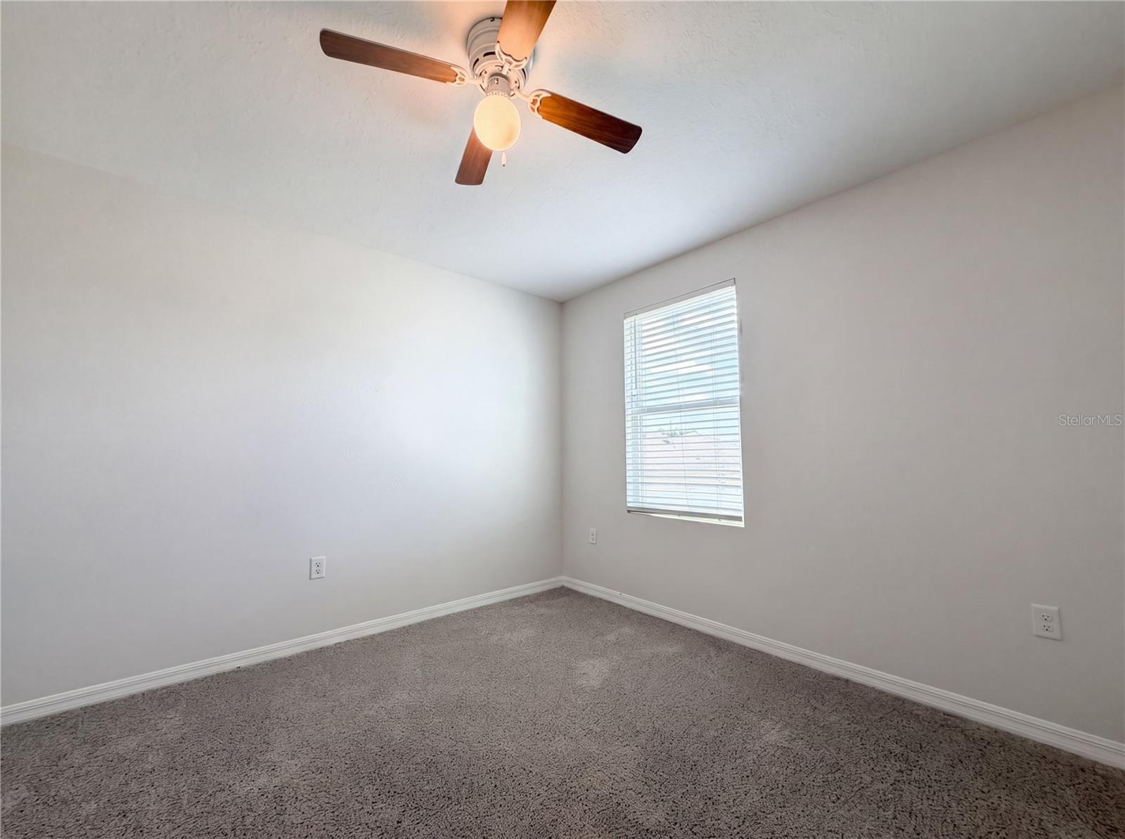 10225 MANGROVE WELL RD, SUN CITY CENTER, FL, 33573