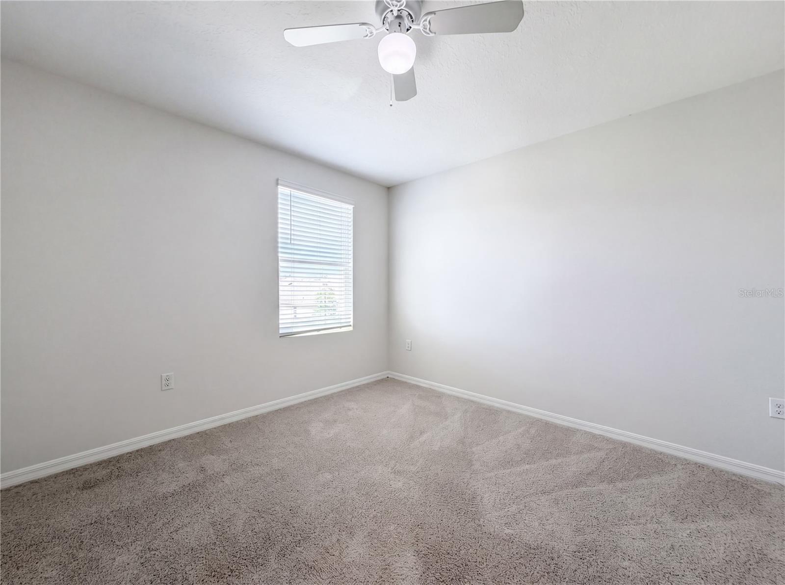 10225 MANGROVE WELL RD, SUN CITY CENTER, FL, 33573