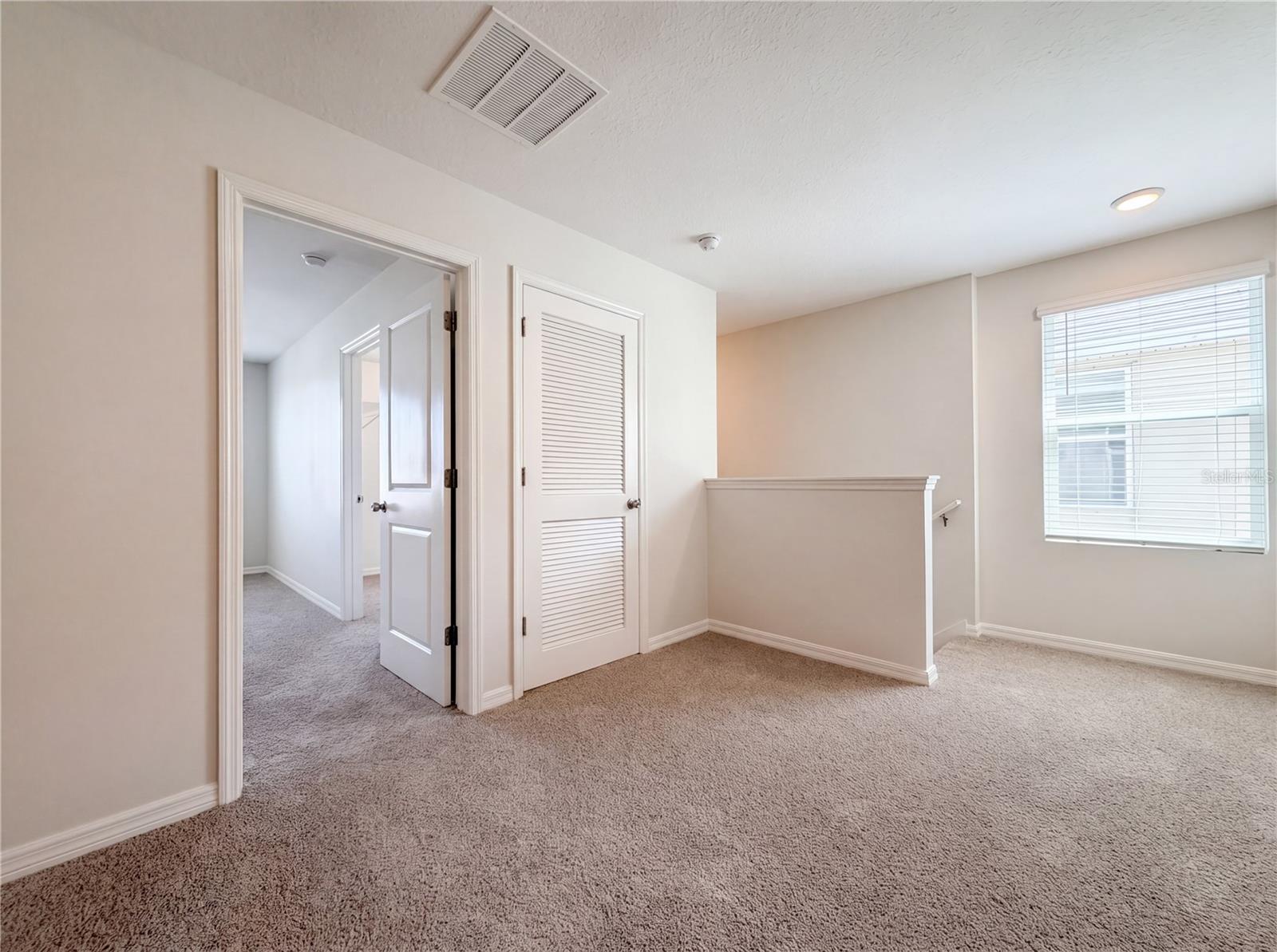 10225 MANGROVE WELL RD, SUN CITY CENTER, FL, 33573