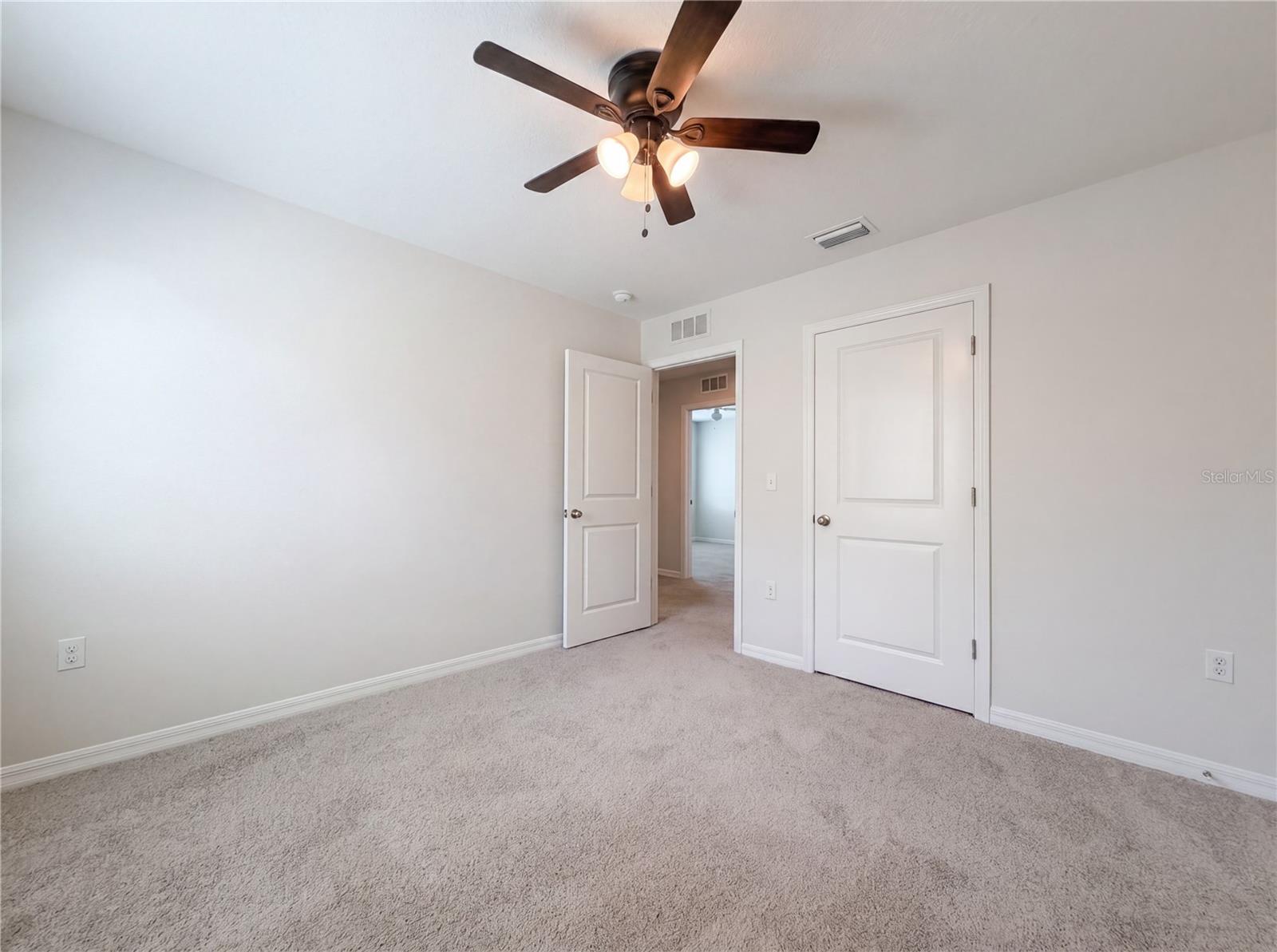 10225 MANGROVE WELL RD, SUN CITY CENTER, FL, 33573