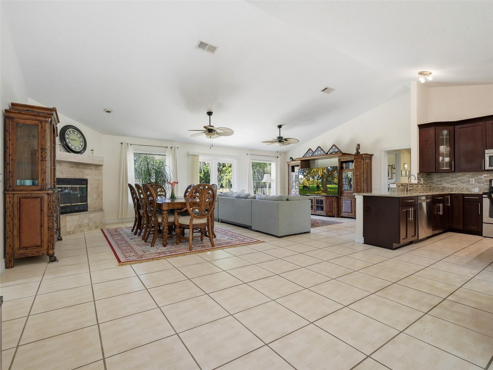 479 MAYTOWN RD, OAK HILL, FL, 32759