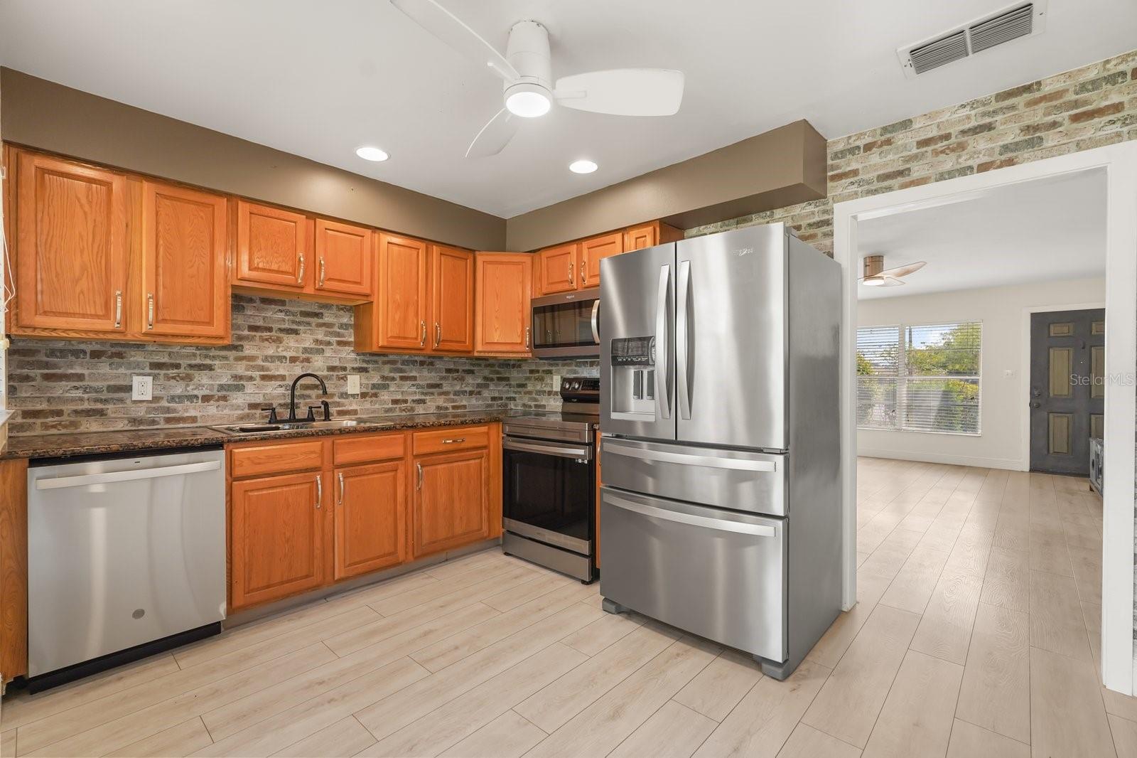 2770 CURRY FORD RD #A, ORLANDO, FL, 32806