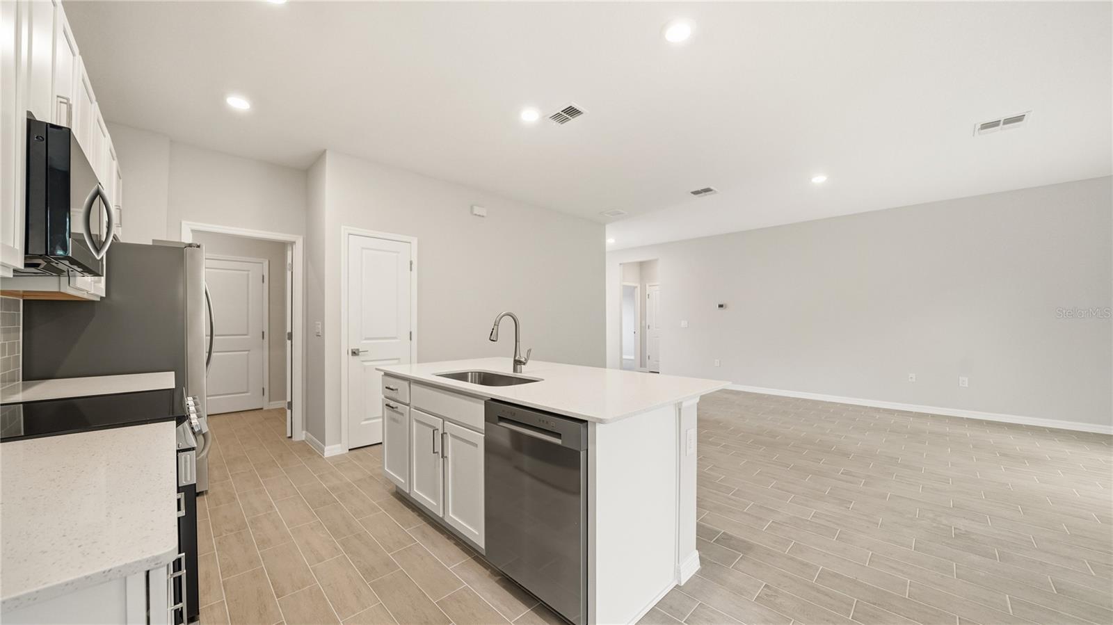 17 SLEIGH BELL PL, PALM COAST, FL, 32164