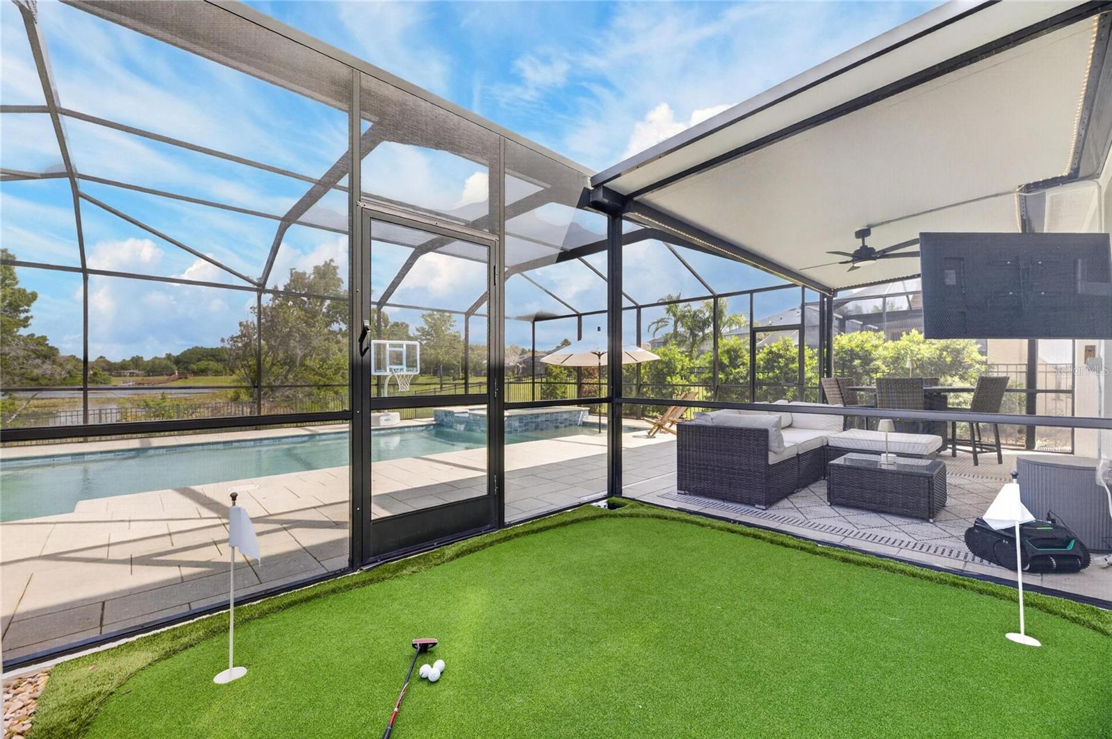 8115 SAVANNAH POINT CT, TAMPA, FL, 33647