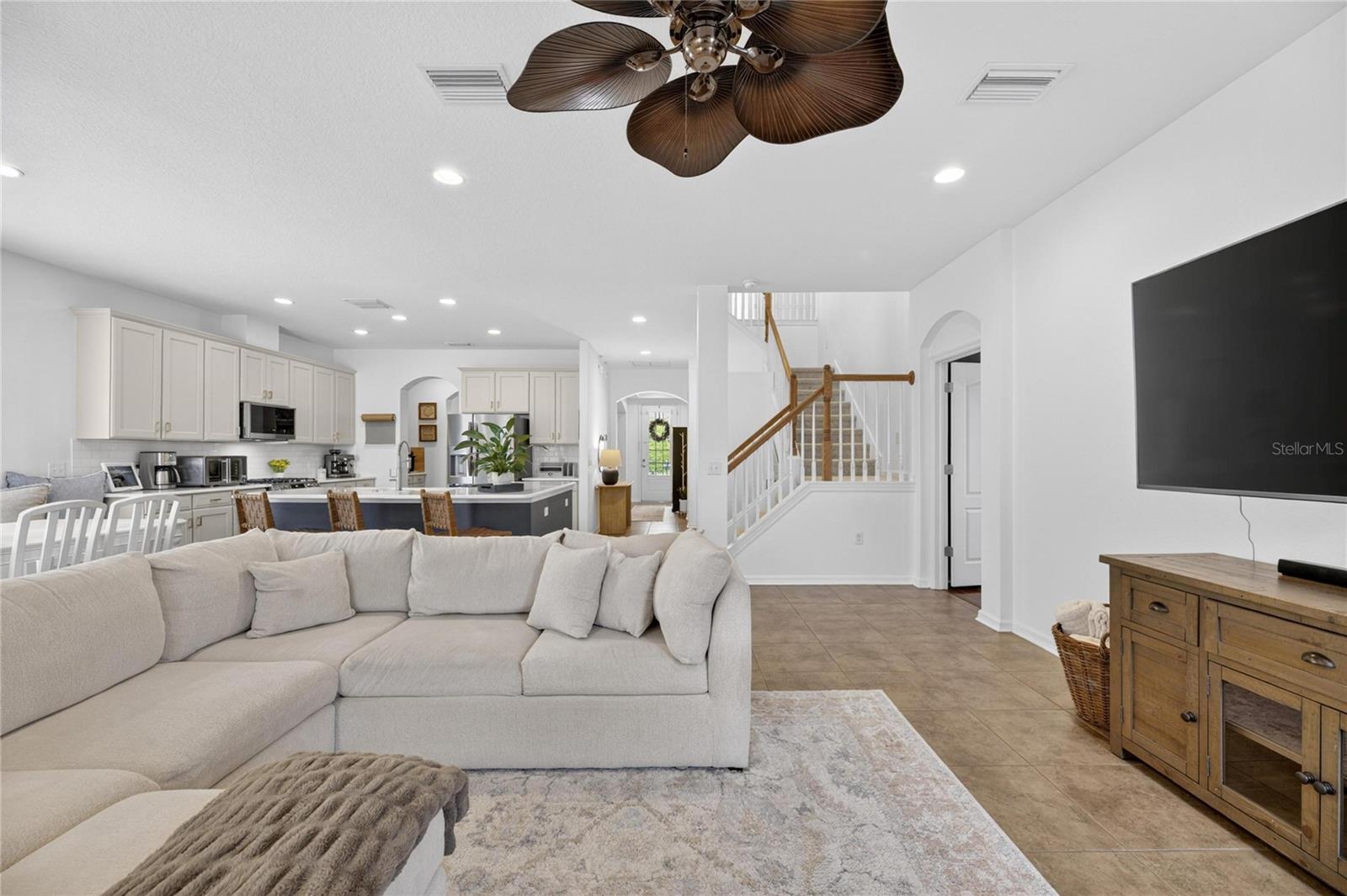 8115 SAVANNAH POINT CT, TAMPA, FL, 33647