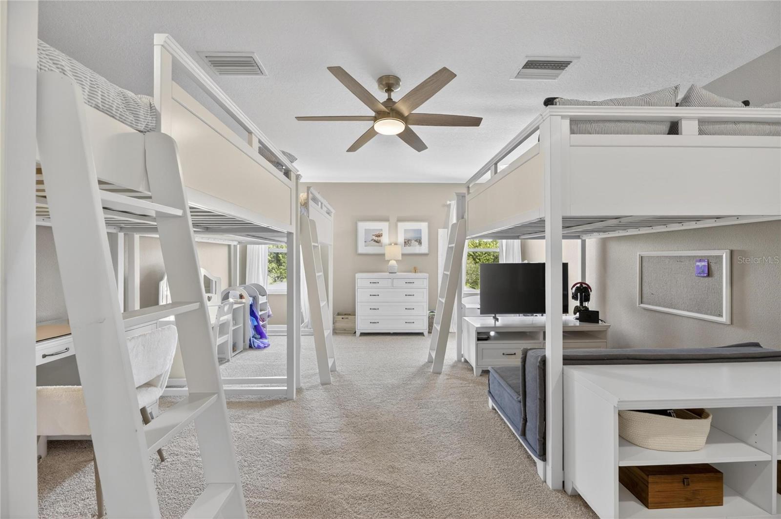 8115 SAVANNAH POINT CT, TAMPA, FL, 33647