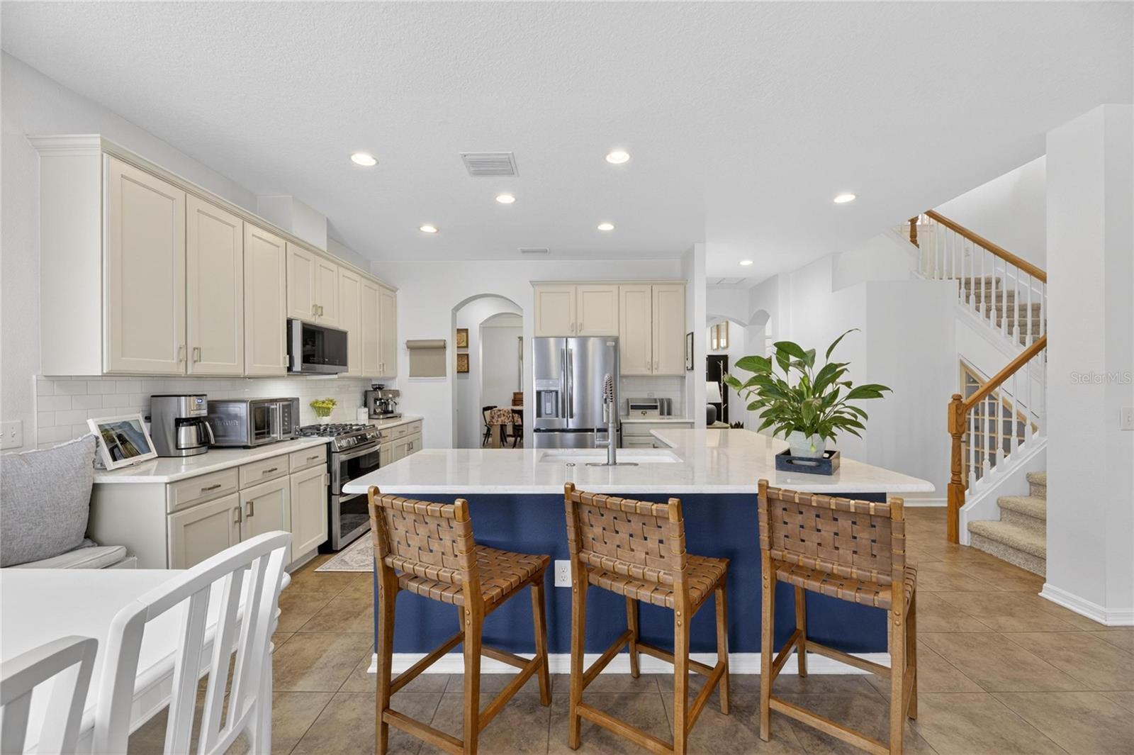 8115 SAVANNAH POINT CT, TAMPA, FL, 33647