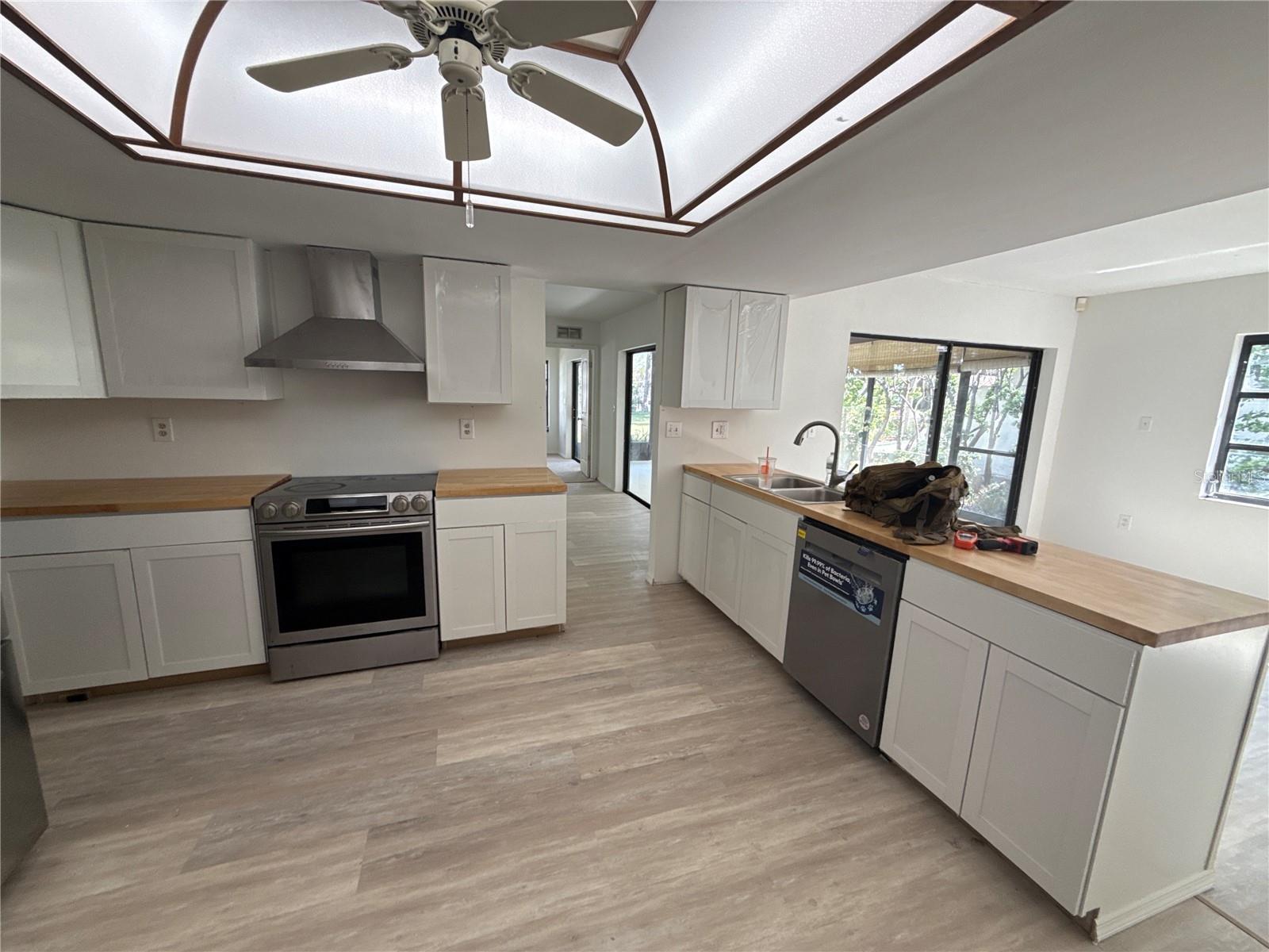 4420 MARINE PKWY, NEW PORT RICHEY, FL, 34652