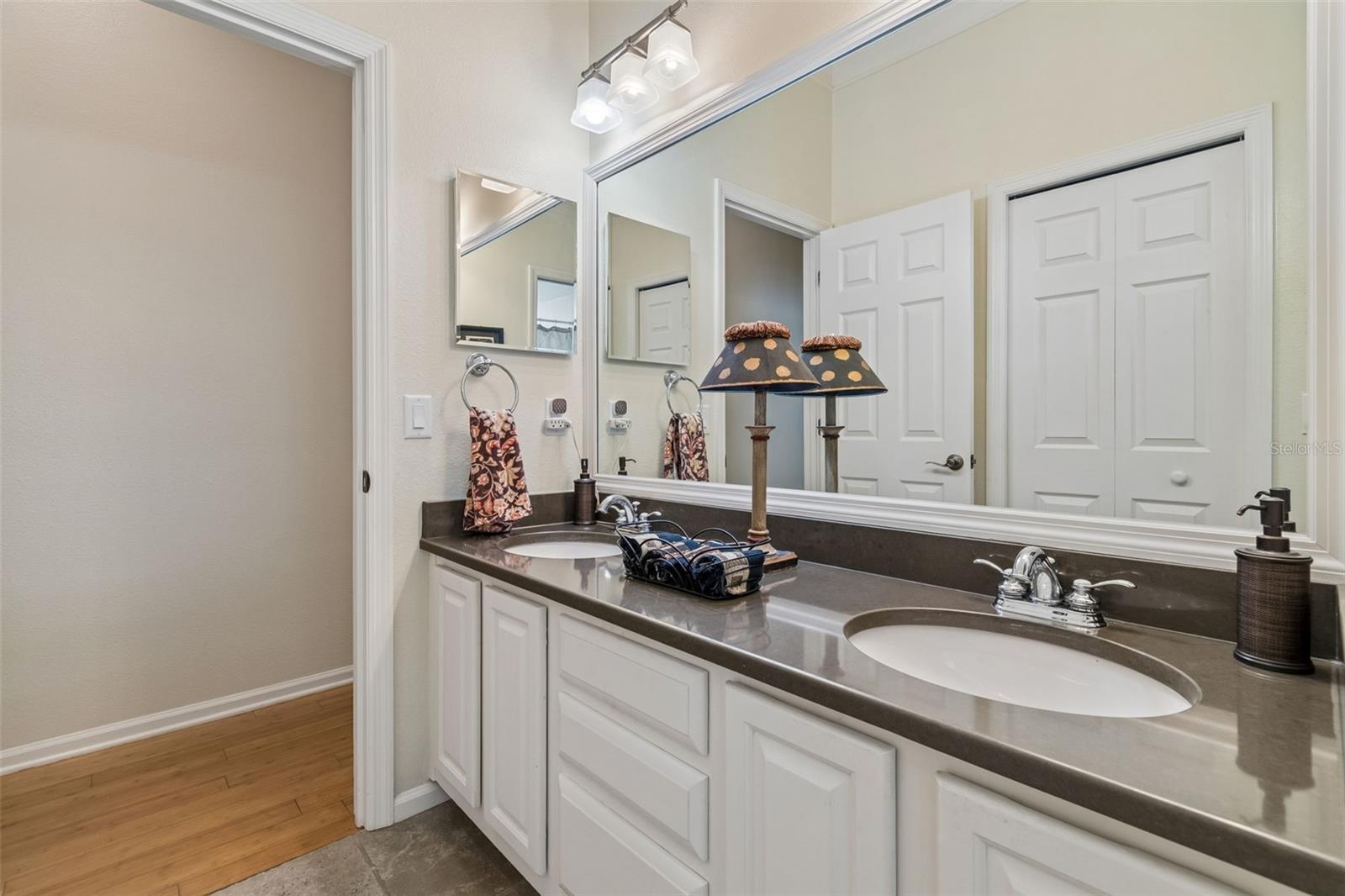 3085 SHOAL CREEK VILLAGE DR, LAKELAND, FL, 33803