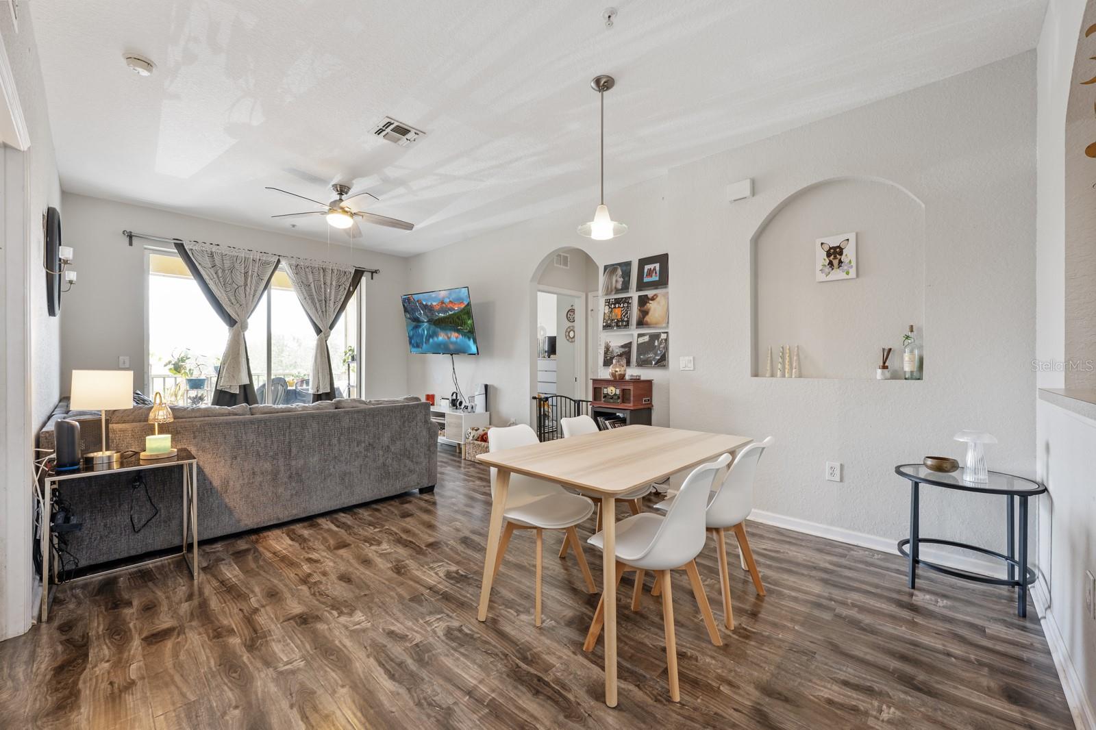 6335 CONTESSA DR #301, ORLANDO, FL, 32829