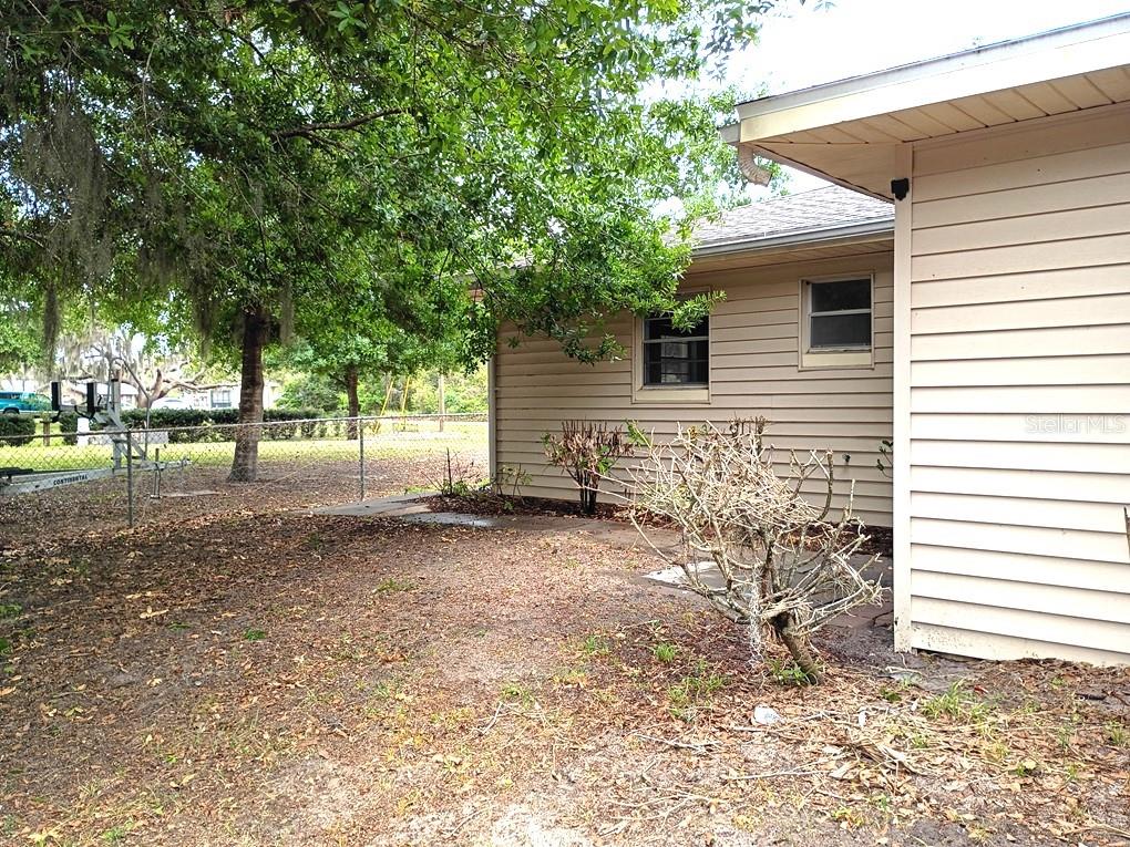 1208 S CANAL BLVD, SEBRING, FL, 33870