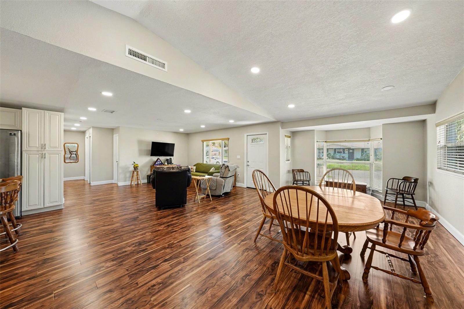 4015 W LAND AVE #2, TAMPA, FL, 33616