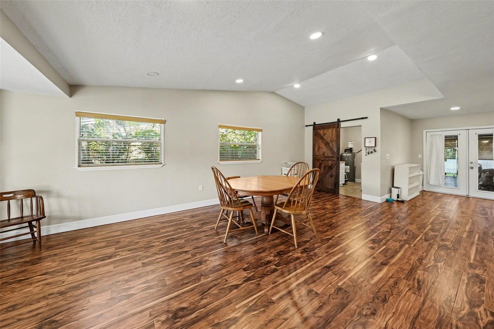 4015 W LAND AVE #2, TAMPA, FL, 33616