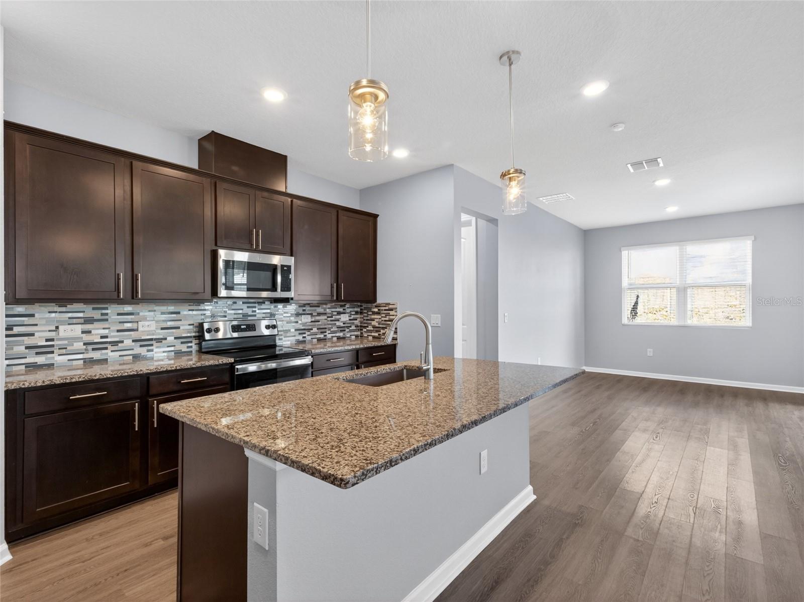 8053 CHERRYSTONE ST, LEESBURG, FL, 34748