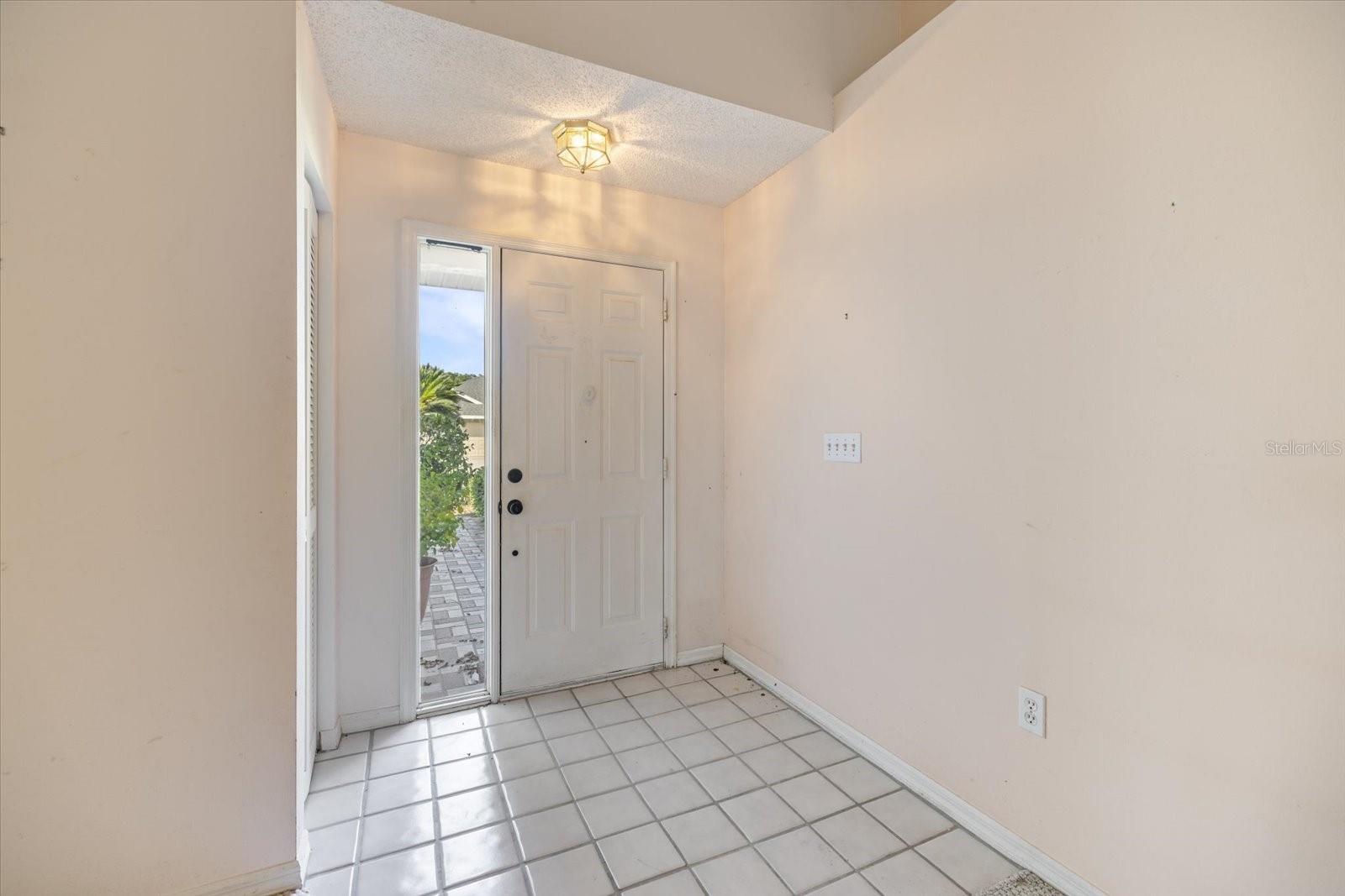 5871 HELEN WAY, SARASOTA, FL, 34243