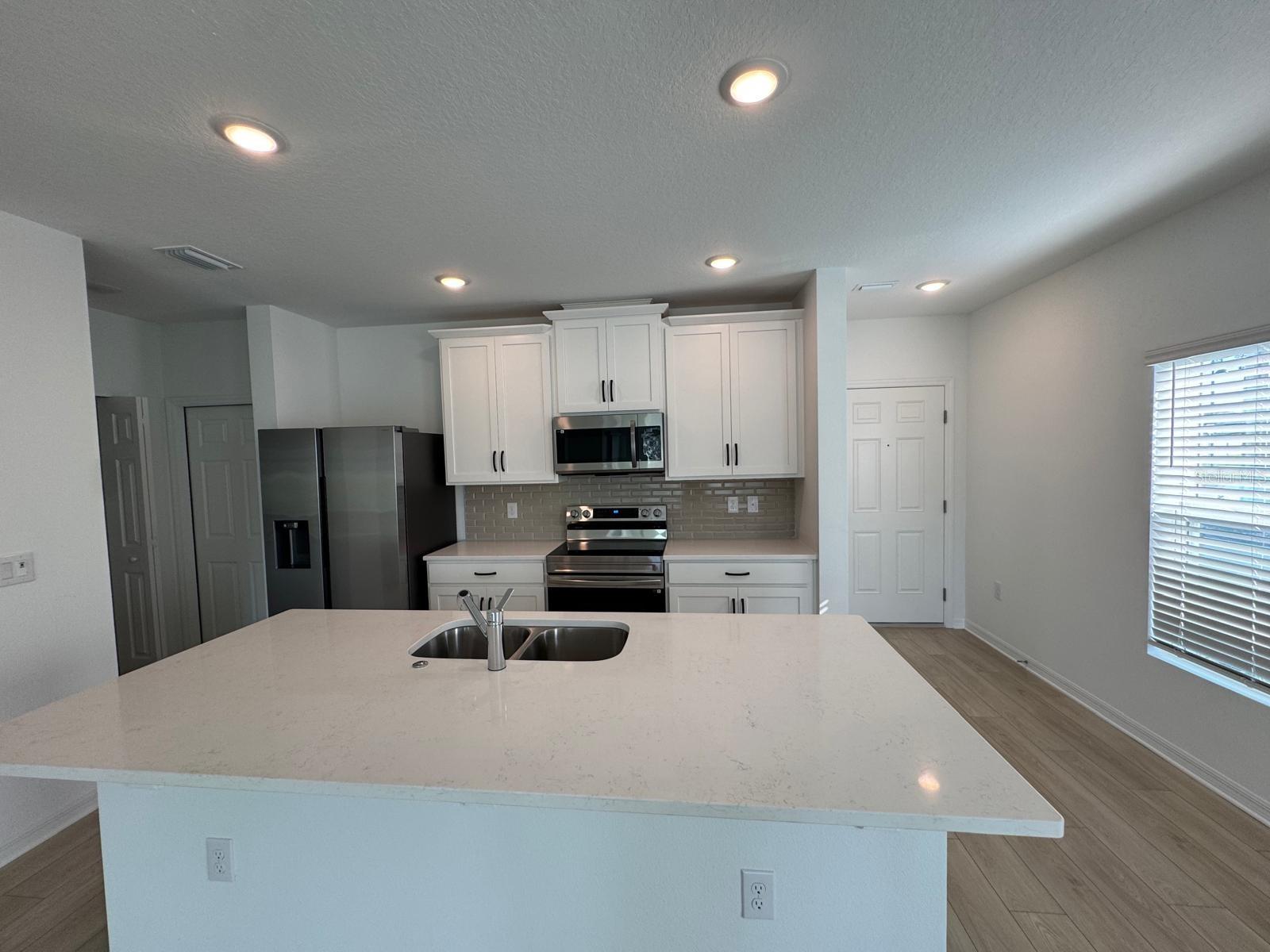 466 THOMPSON VILLAGE AVE, APOPKA, FL, 32703