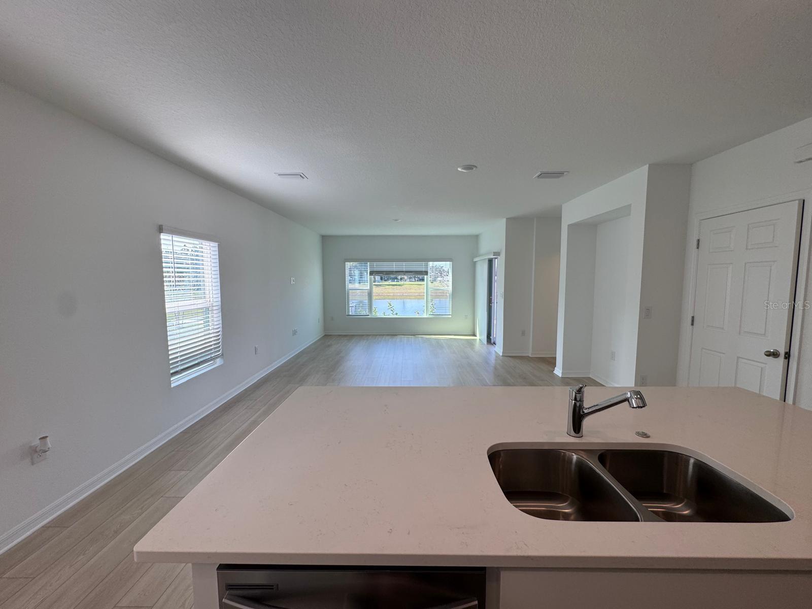 466 THOMPSON VILLAGE AVE, APOPKA, FL, 32703