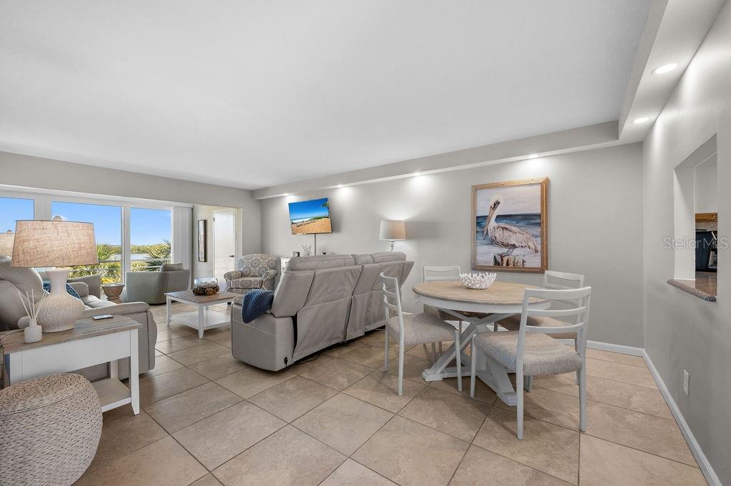 600 SUTTON PL #B302, LONGBOAT KEY, FL, 34228