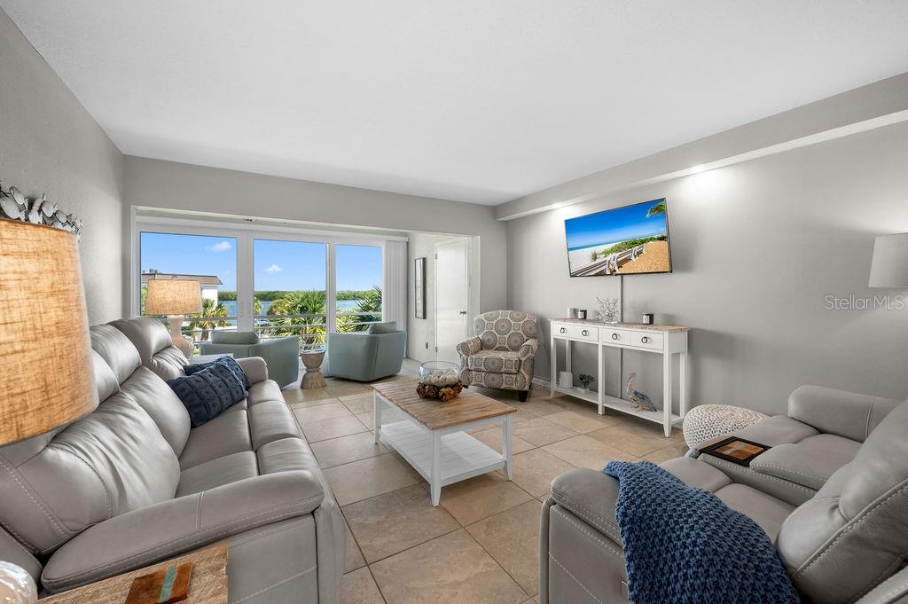 600 SUTTON PL #B302, LONGBOAT KEY, FL, 34228