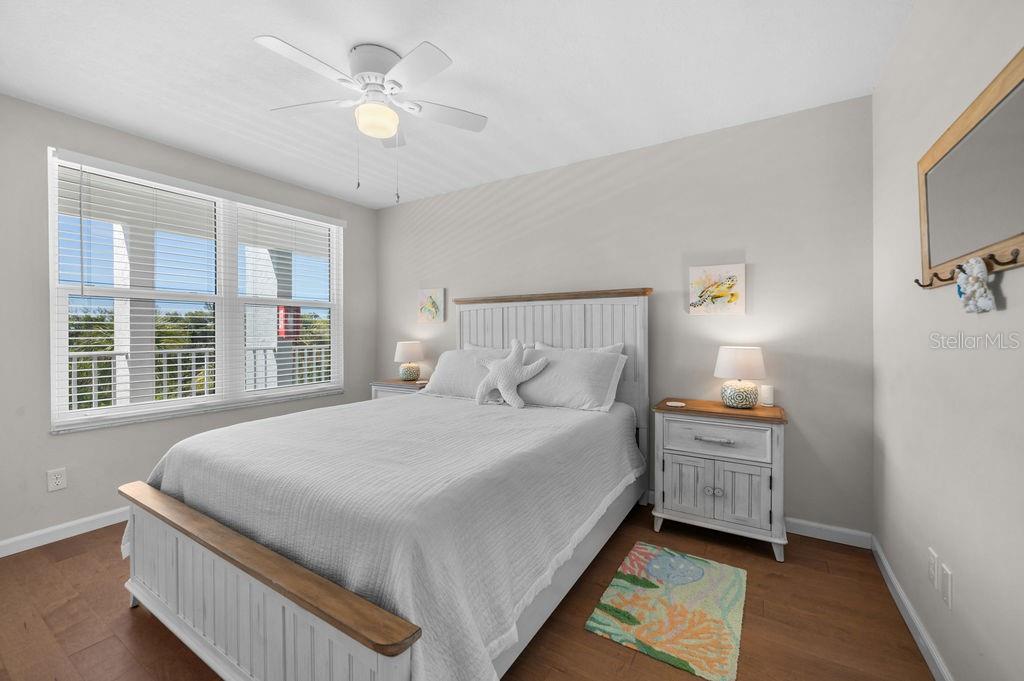 600 SUTTON PL #B302, LONGBOAT KEY, FL, 34228