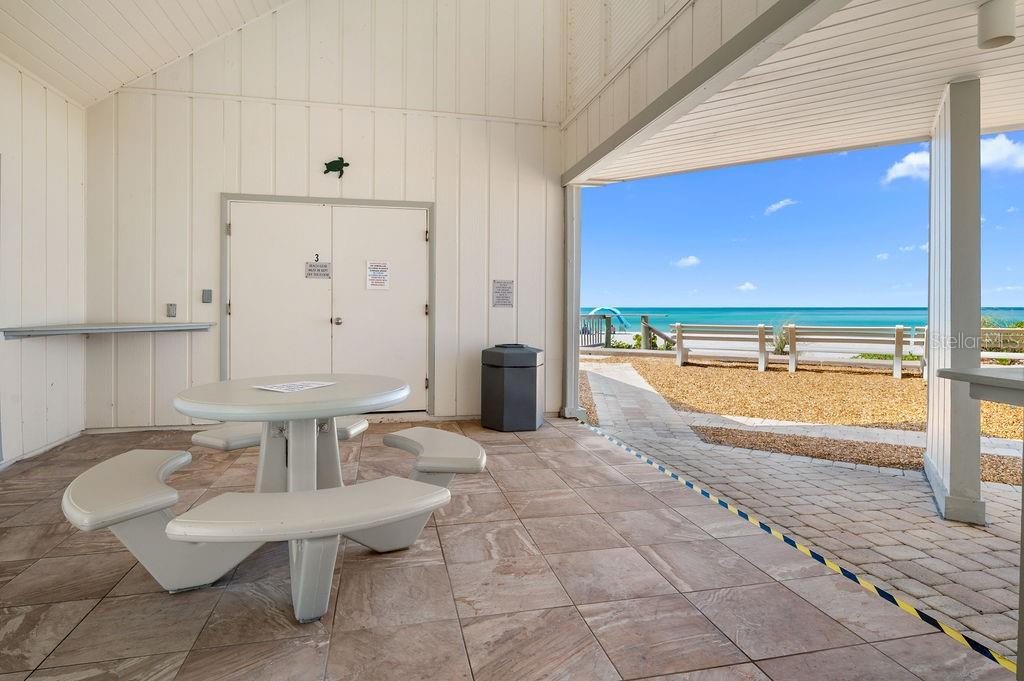 600 SUTTON PL #B302, LONGBOAT KEY, FL, 34228