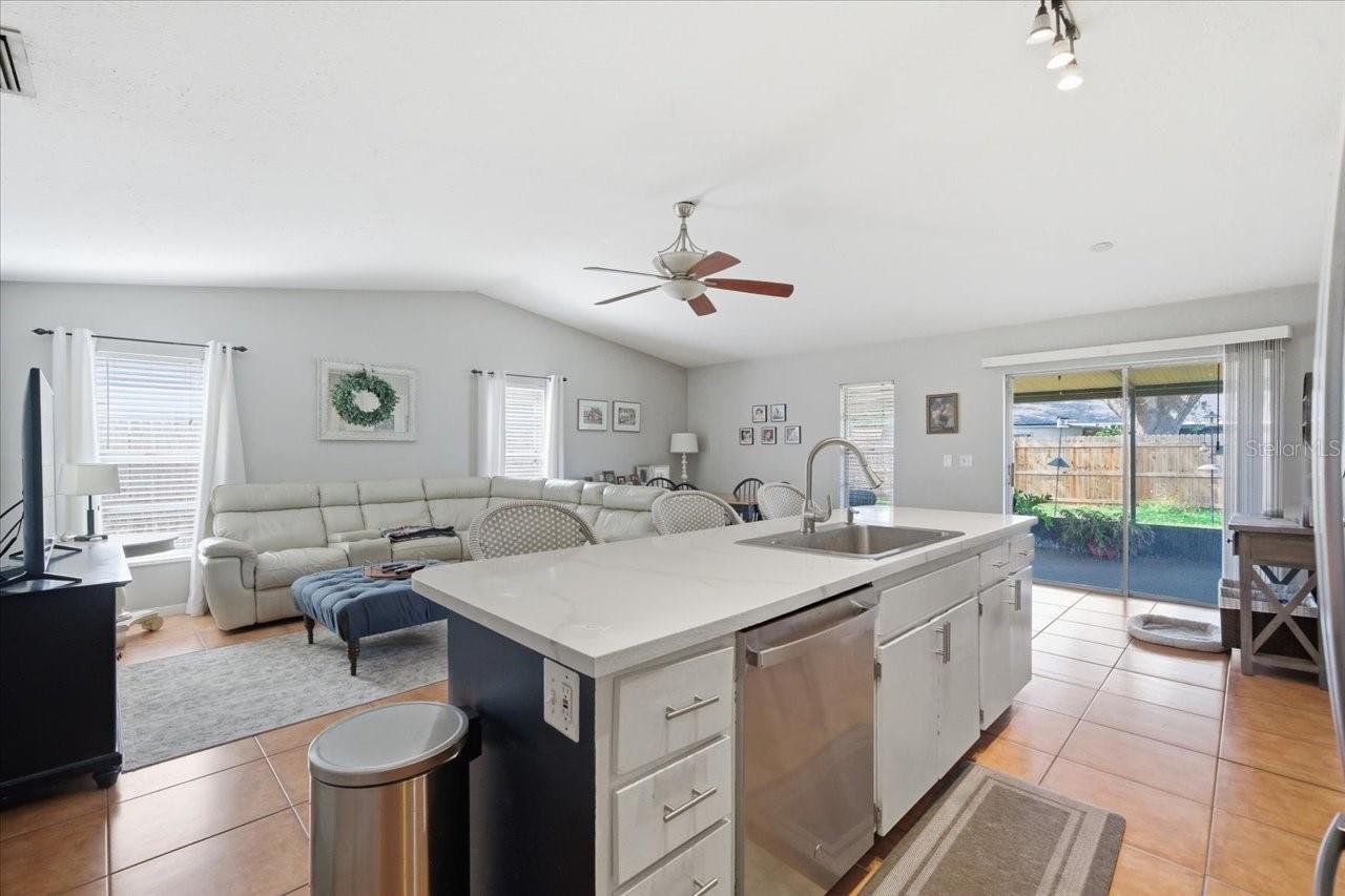 5405 STORK CT, TAMPA, FL, 33625