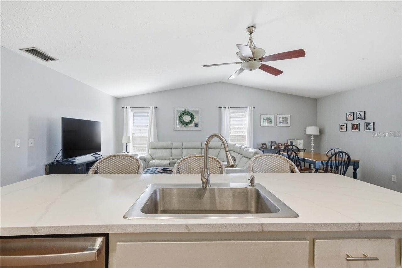 5405 STORK CT, TAMPA, FL, 33625