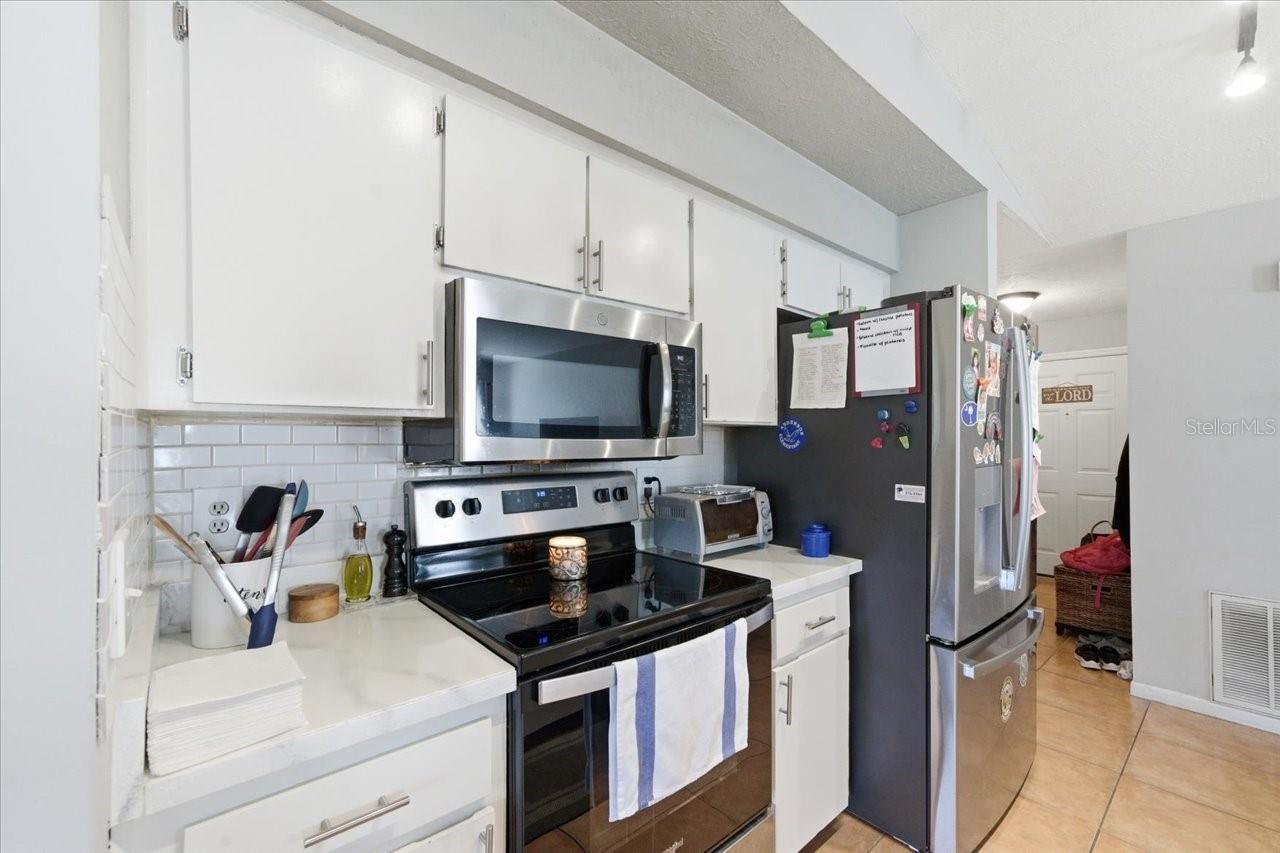 5405 STORK CT, TAMPA, FL, 33625