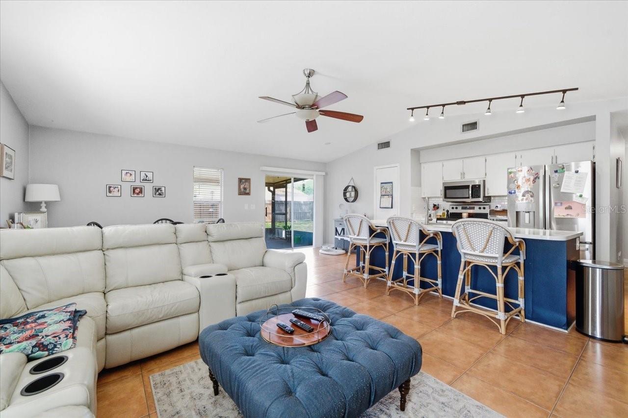 5405 STORK CT, TAMPA, FL, 33625