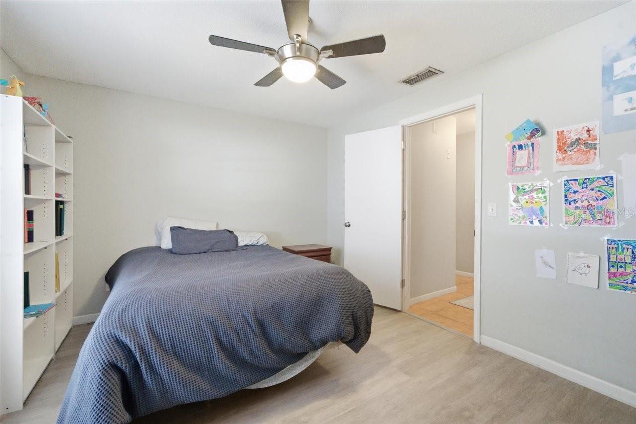 5405 STORK CT, TAMPA, FL, 33625