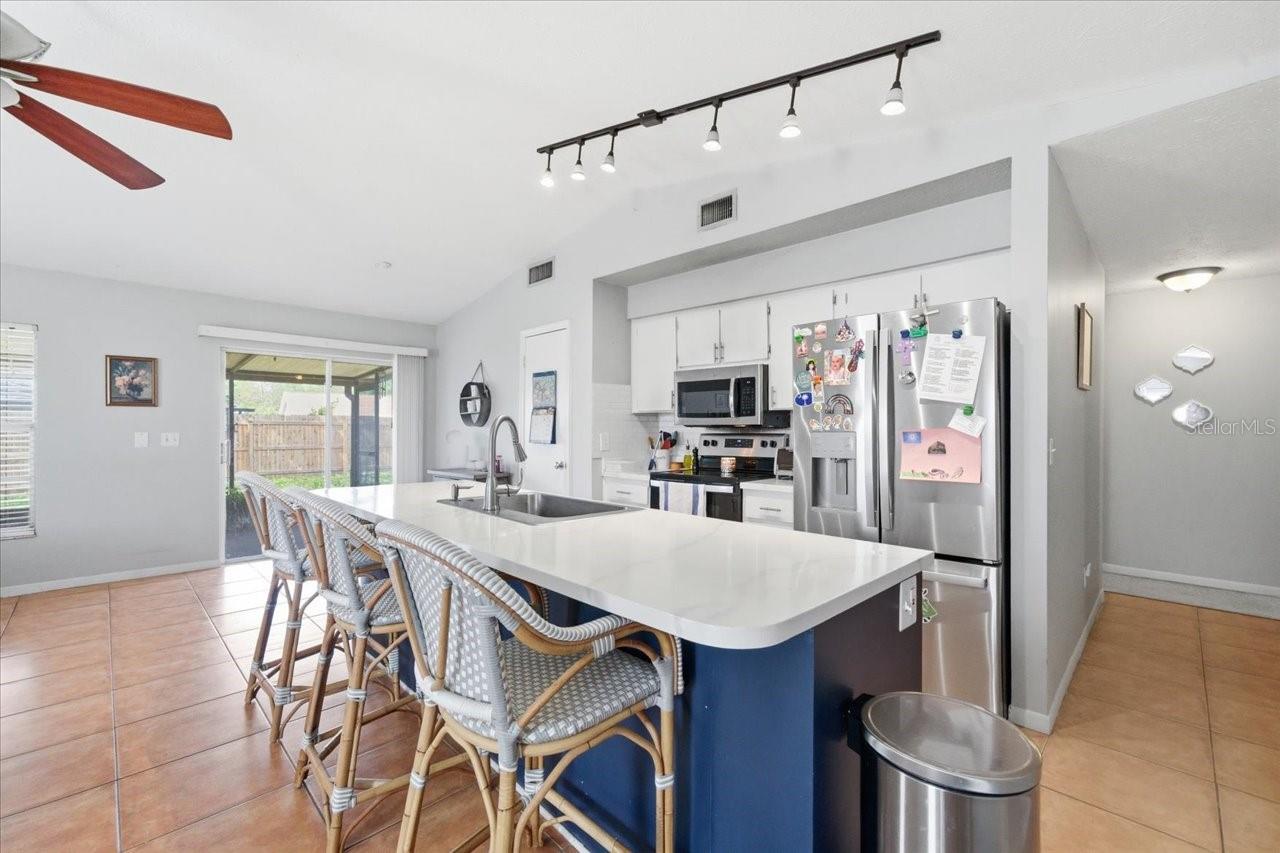 5405 STORK CT, TAMPA, FL, 33625