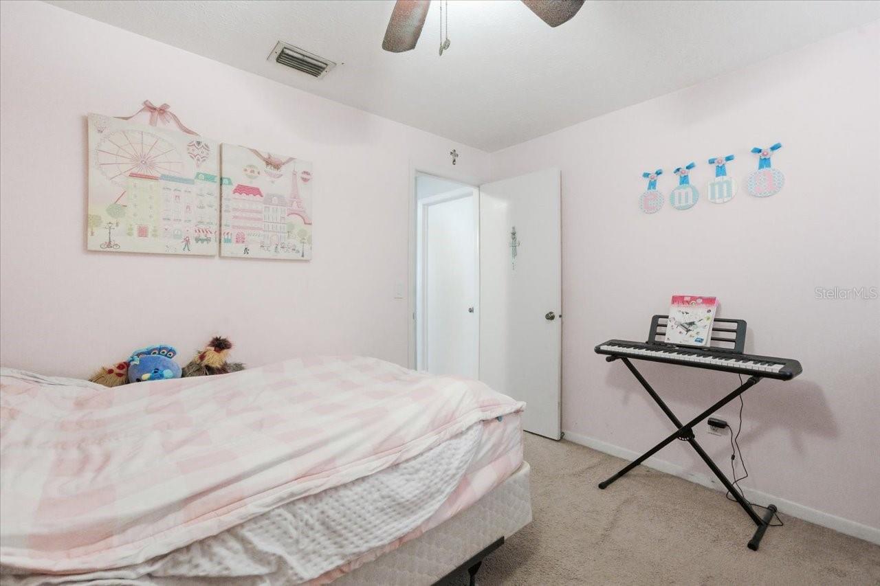 5405 STORK CT, TAMPA, FL, 33625