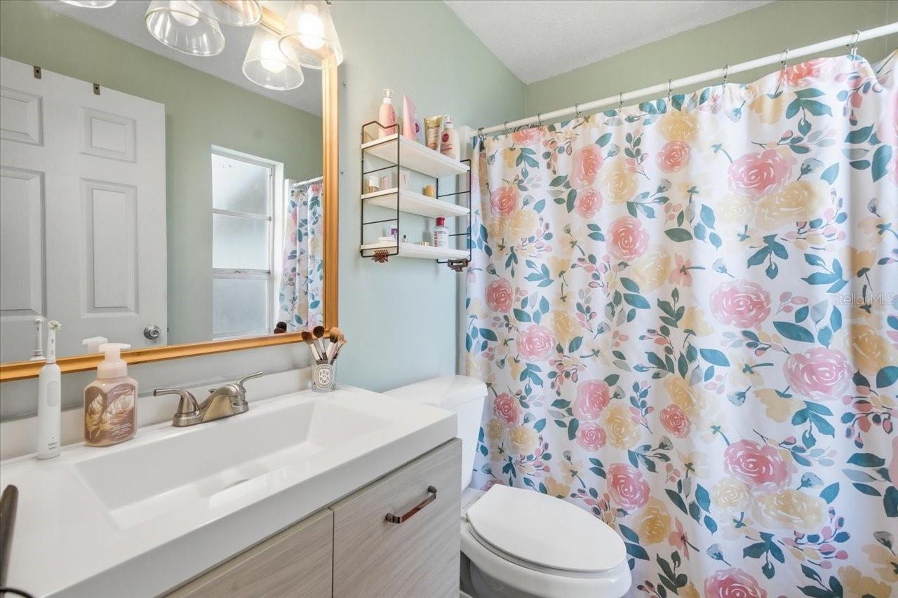 5405 STORK CT, TAMPA, FL, 33625