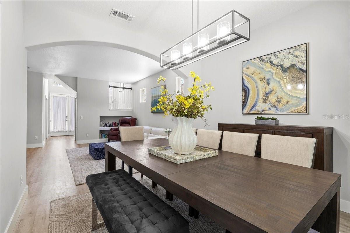 6841 BOUGANVILLEA CRESCENT DR, ORLANDO, FL, 32809